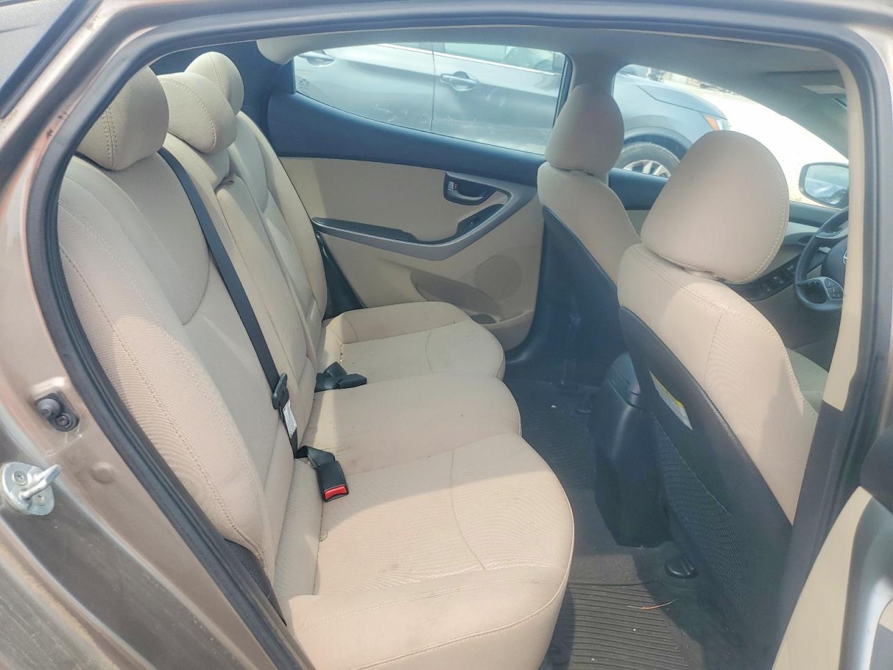 2015 Hyundai Elantra Se Brown vin: 5NPDH4AE5FH561897