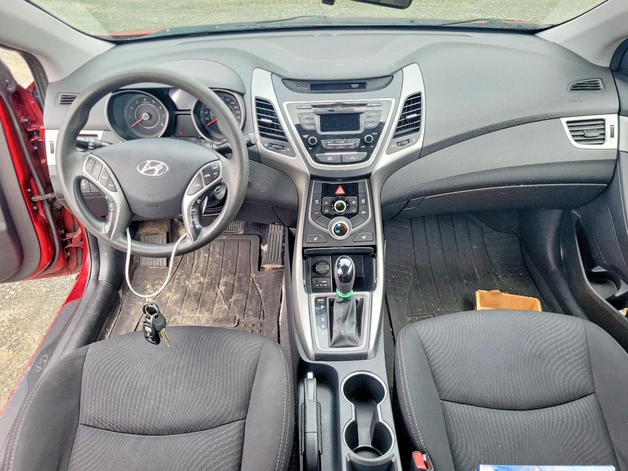 2015 Hyundai Elantra Se Red vin: 5NPDH4AE5FH563892