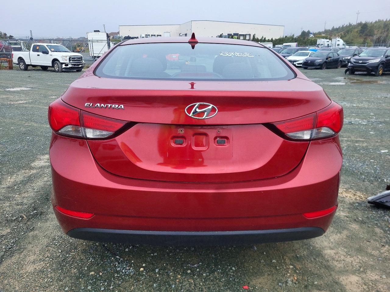 2015 Hyundai Elantra Se Red vin: 5NPDH4AE5FH563892