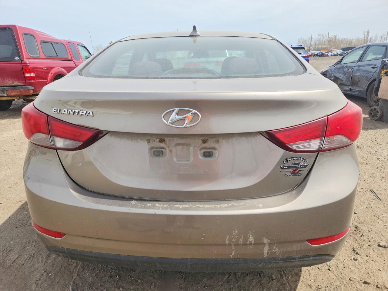 2015 Hyundai Elantra Se Silver vin: 5NPDH4AE5FH563939