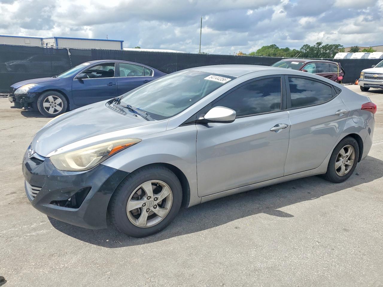 2015 Hyundai Elantra Se Two Tone vin: 5NPDH4AE5FH579767