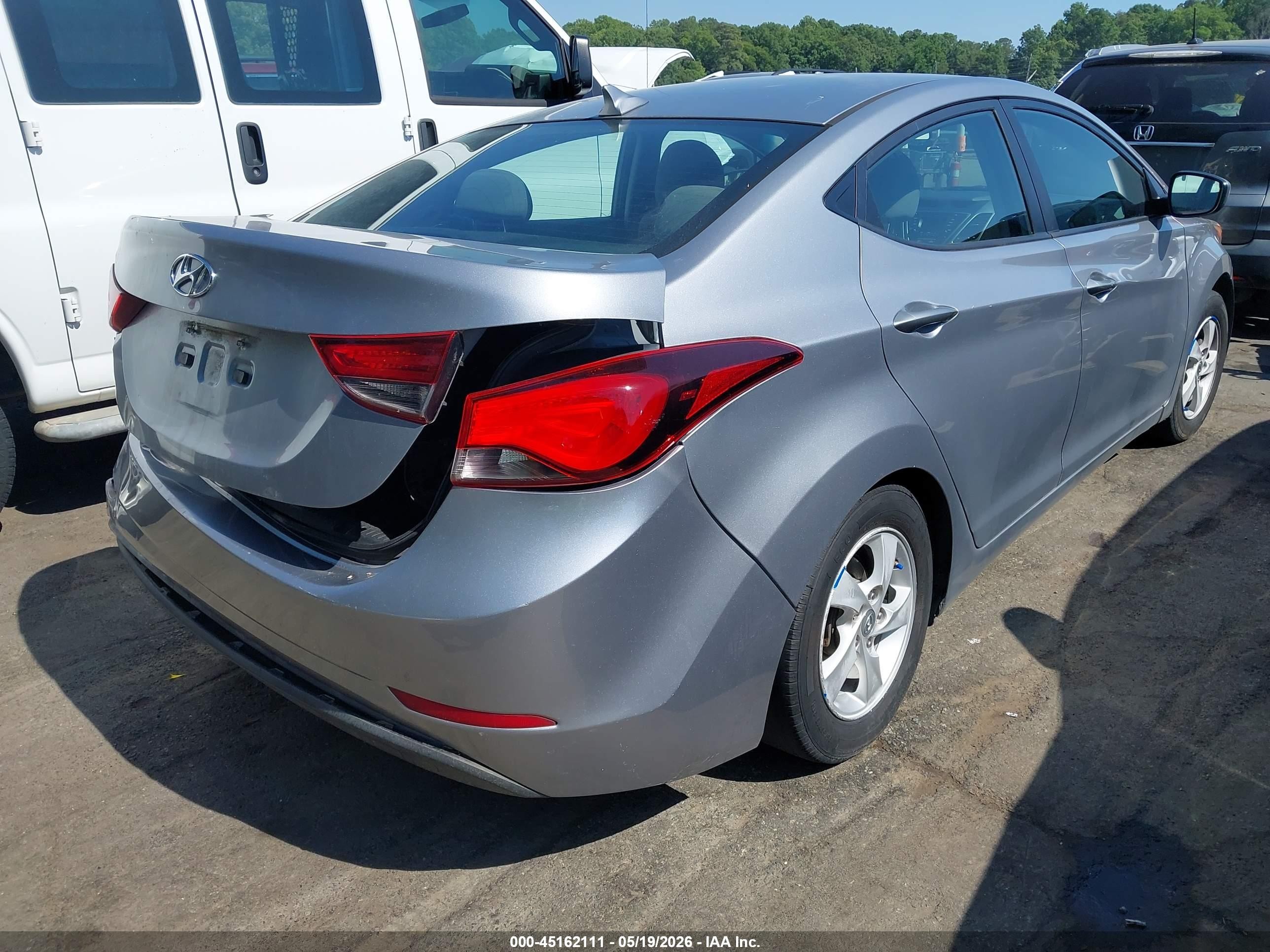 2015 Hyundai Elantra Se Silver vin: 5NPDH4AE5FH580126