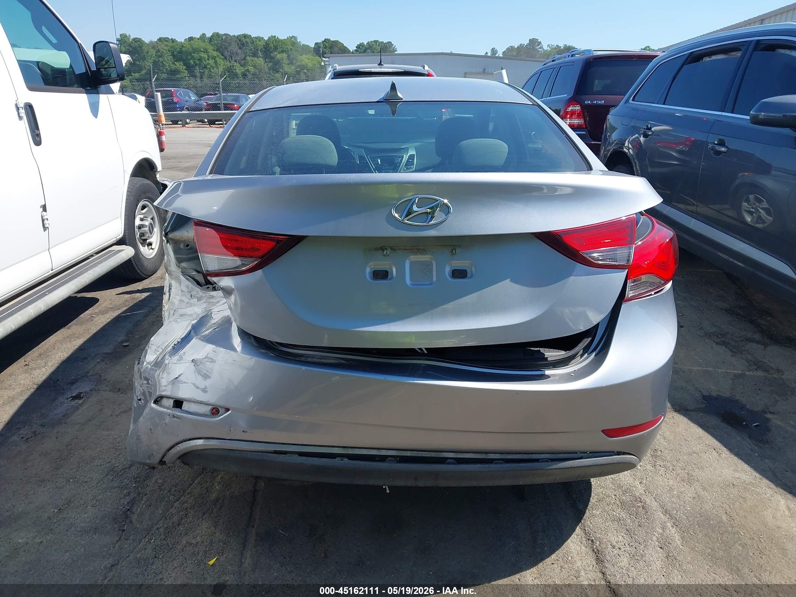 2015 Hyundai Elantra Se Silver vin: 5NPDH4AE5FH580126