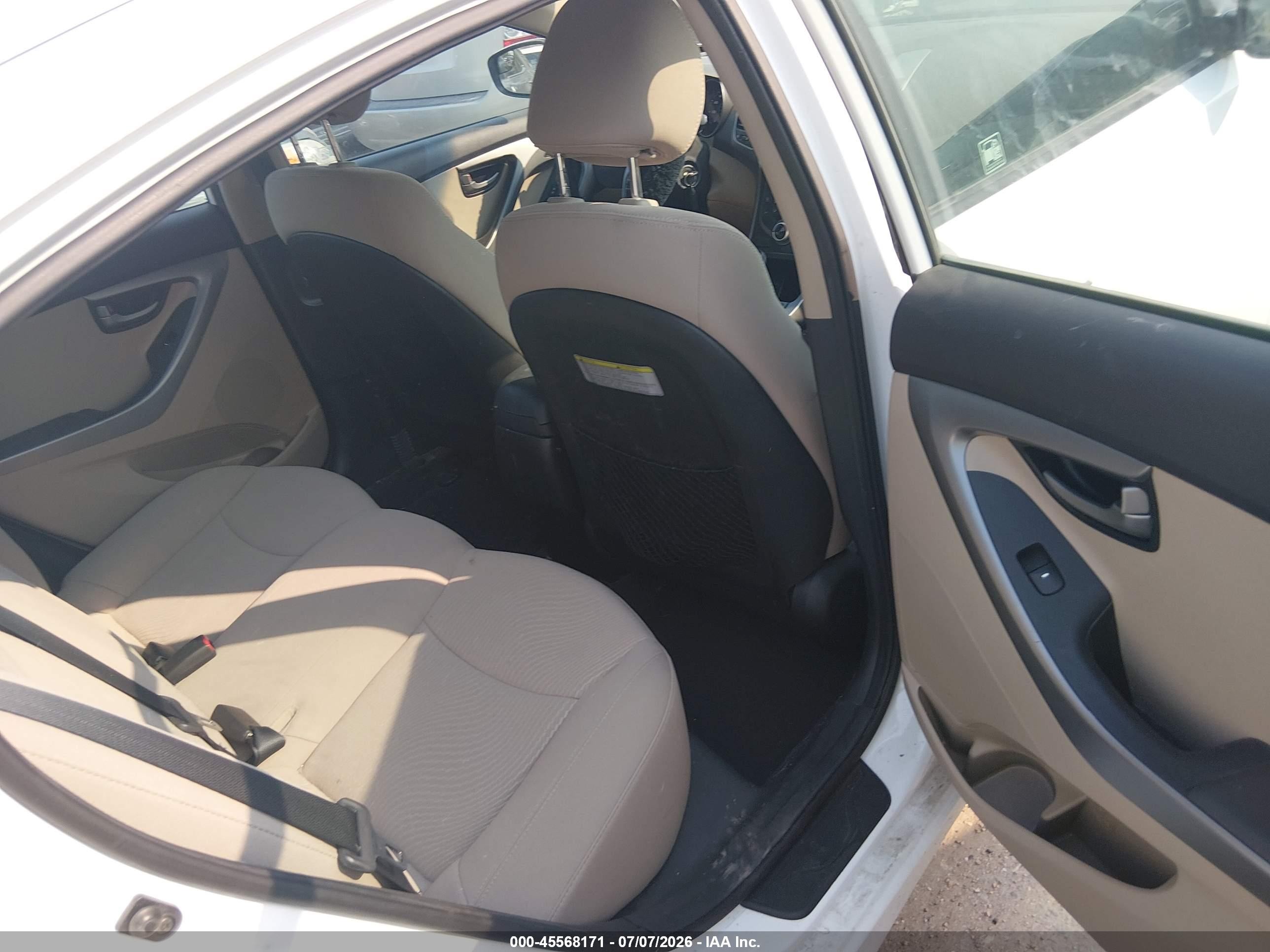 2015 Hyundai Elantra Se Белый vin: 5NPDH4AE5FH589795