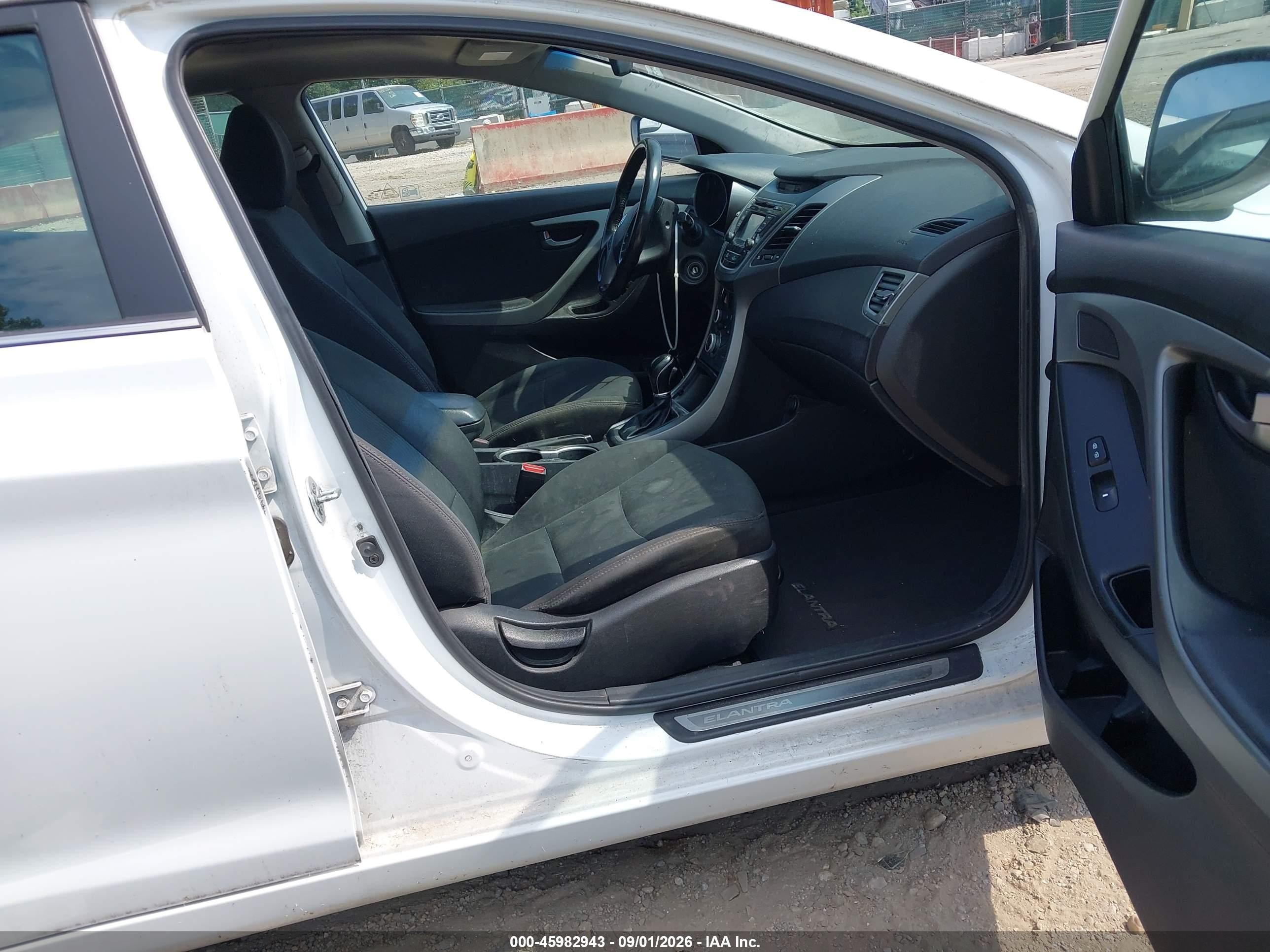 2015 Hyundai Elantra Se White vin: 5NPDH4AE5FH594351