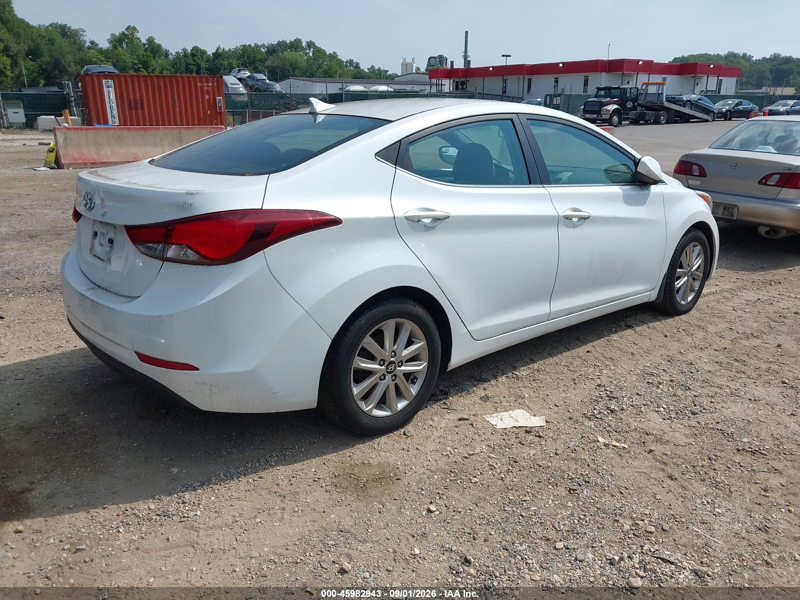 2015 Hyundai Elantra Se White vin: 5NPDH4AE5FH594351