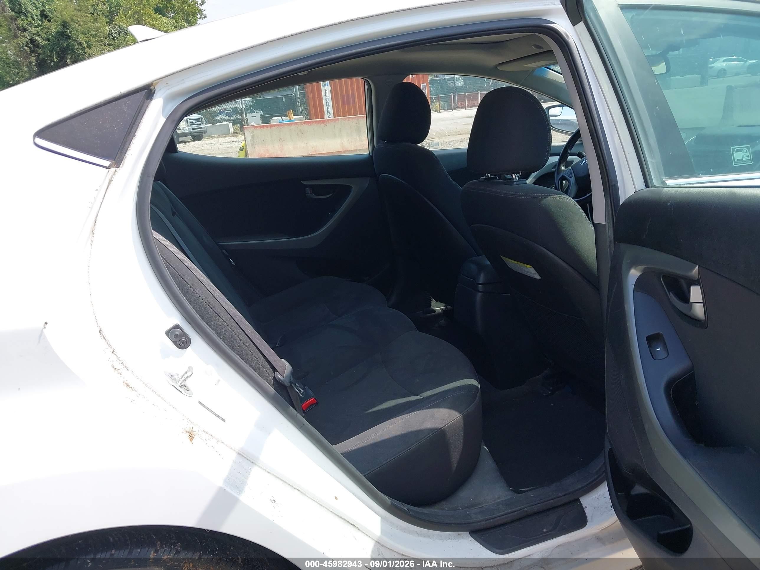 2015 Hyundai Elantra Se White vin: 5NPDH4AE5FH594351