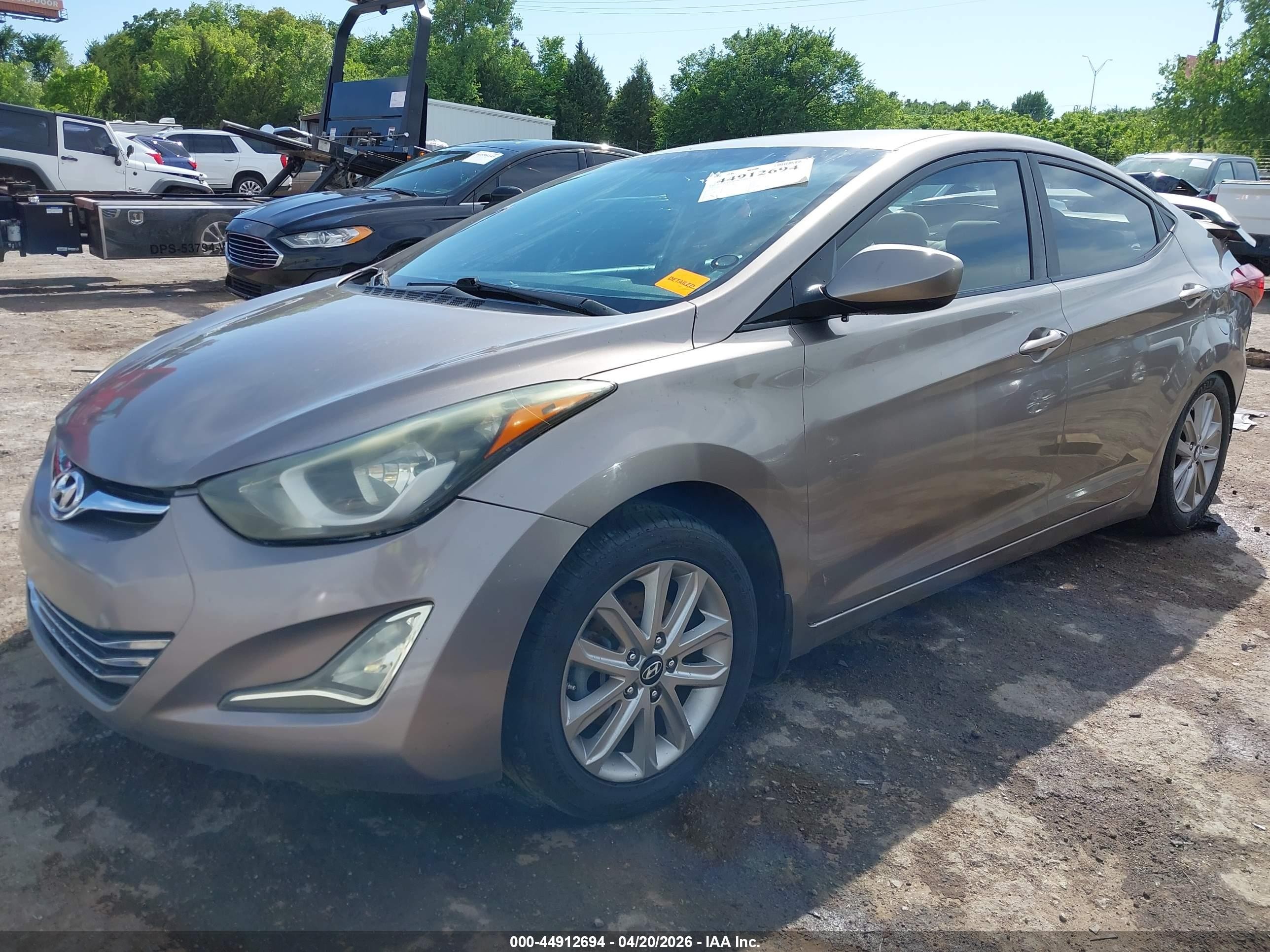 2015 Hyundai Elantra Se Beige vin: 5NPDH4AE5FH594821
