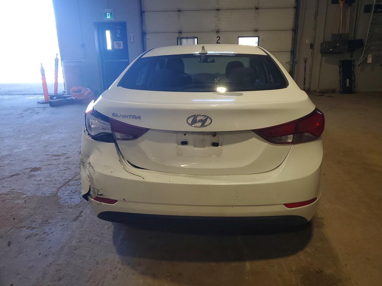 2015 Hyundai Elantra Se White vin: 5NPDH4AE5FH602609
