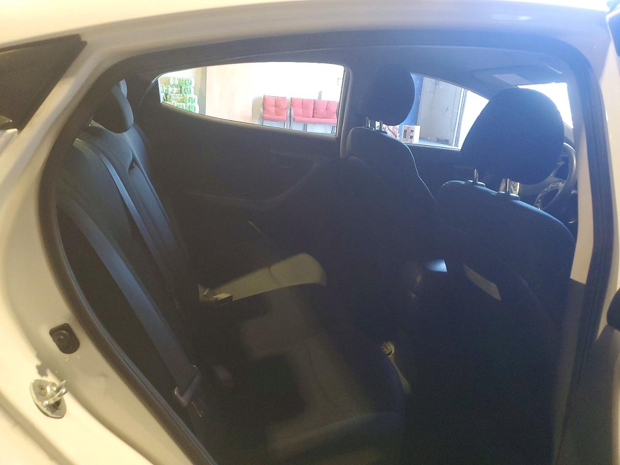 2015 Hyundai Elantra Se White vin: 5NPDH4AE5FH602609