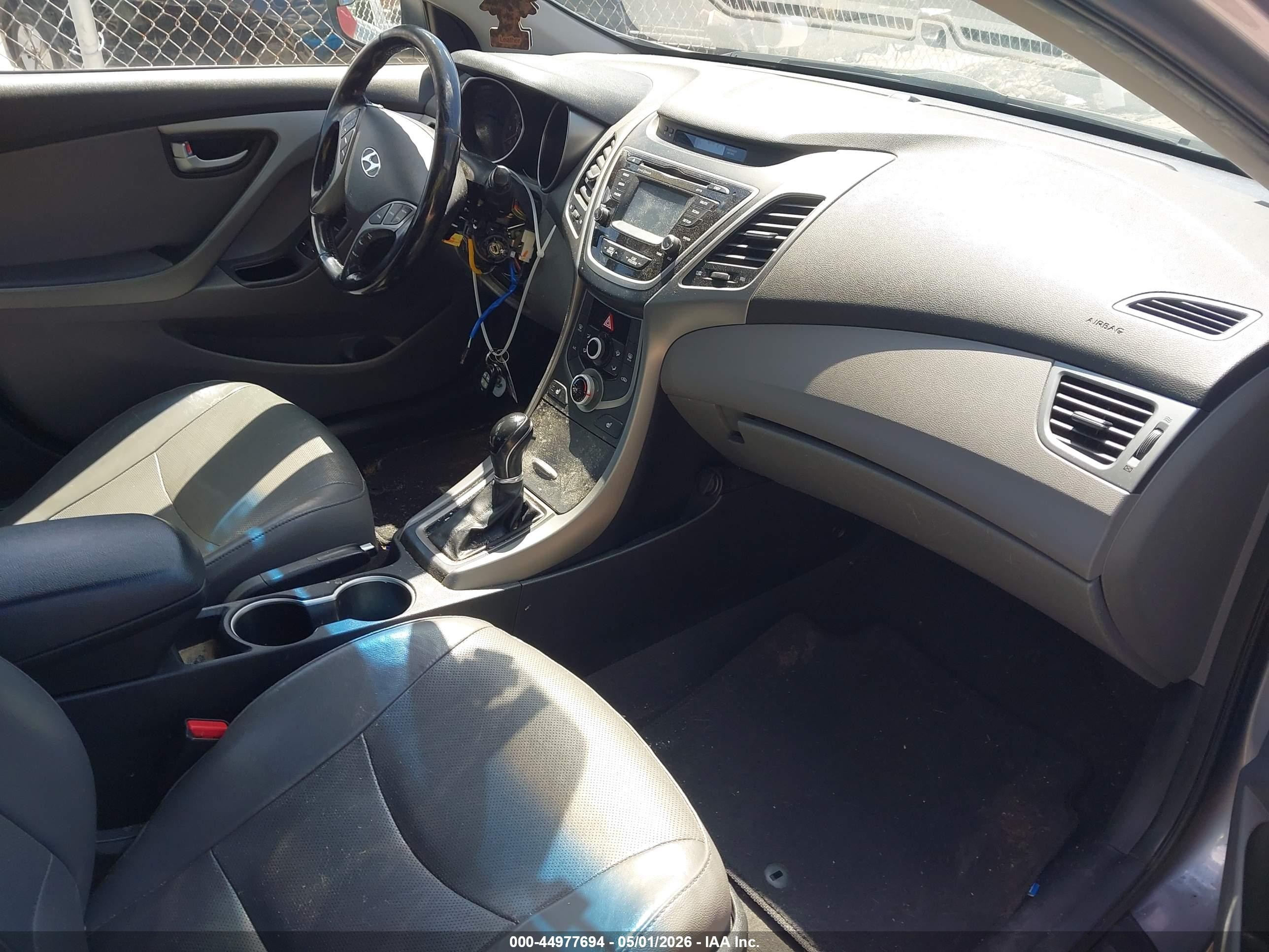 2015 Hyundai Elantra Limited Silver vin: 5NPDH4AE5FH606062