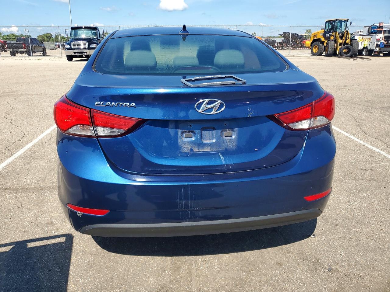 2015 Hyundai Elantra Se Blue vin: 5NPDH4AE5FH606112