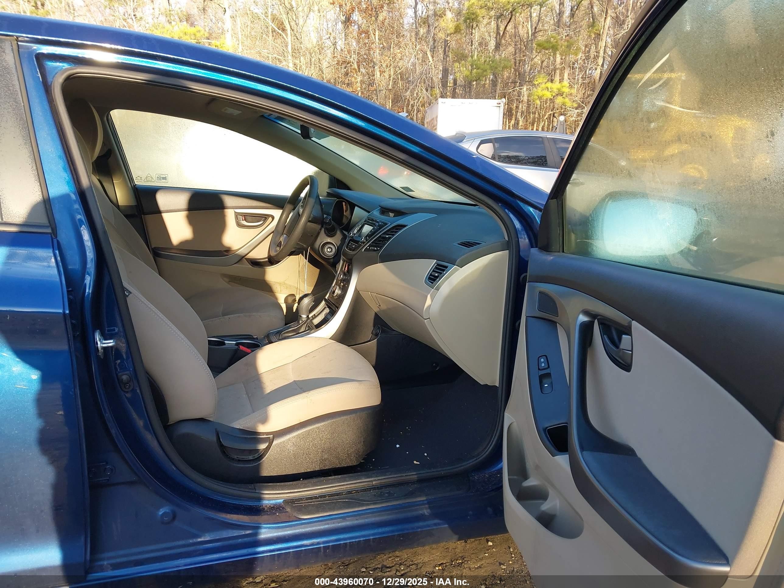 2015 Hyundai Elantra Se Dark Blue vin: 5NPDH4AE5FH608345