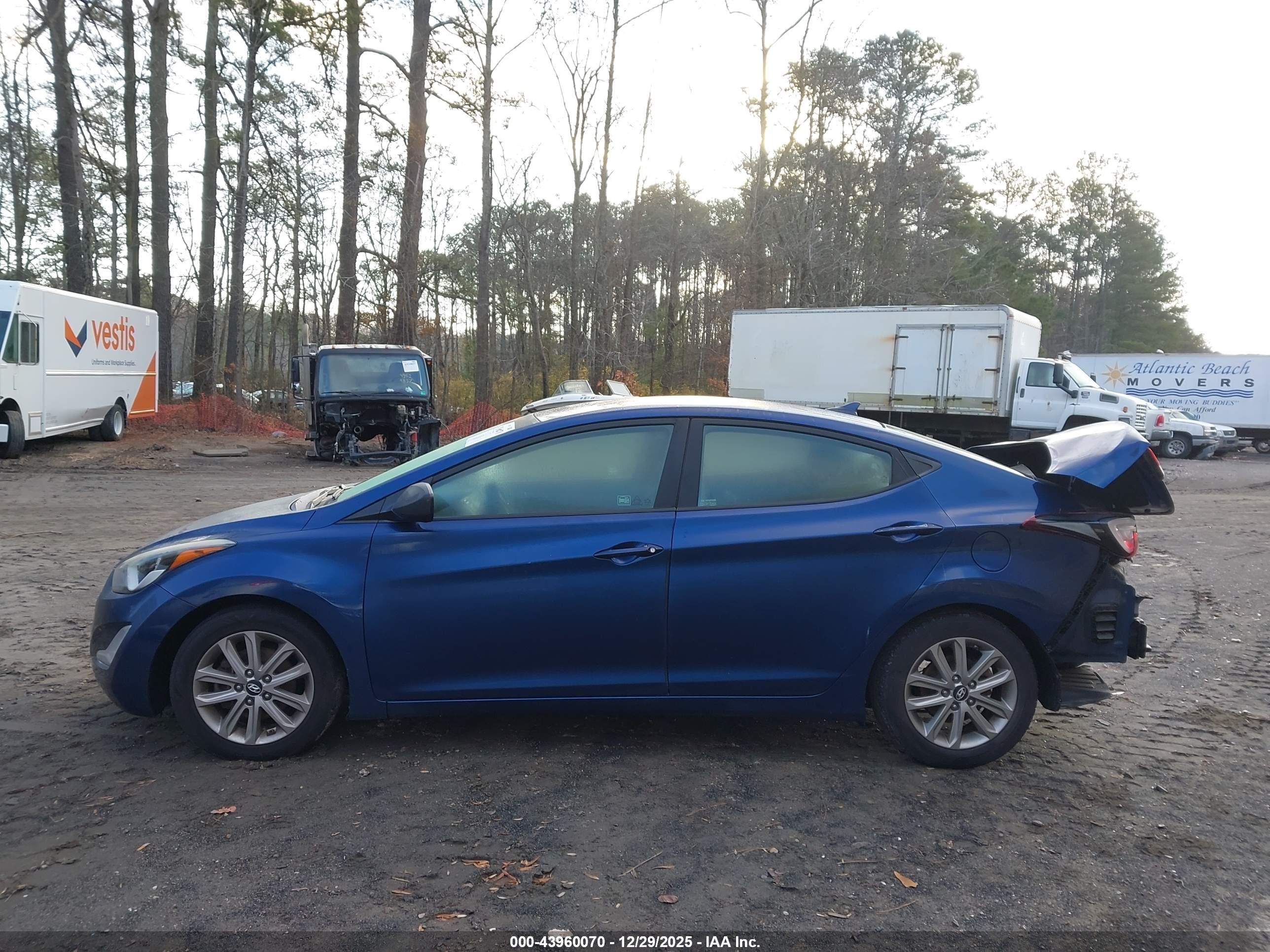 2015 Hyundai Elantra Se Dark Blue vin: 5NPDH4AE5FH608345