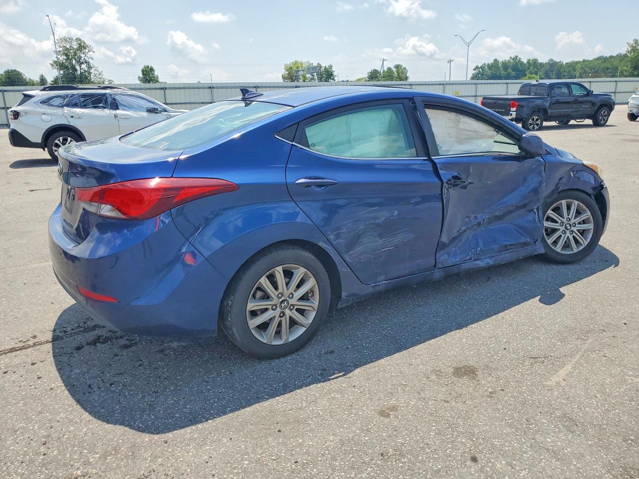 2015 Hyundai Elantra Se Blue vin: 5NPDH4AE5FH609205