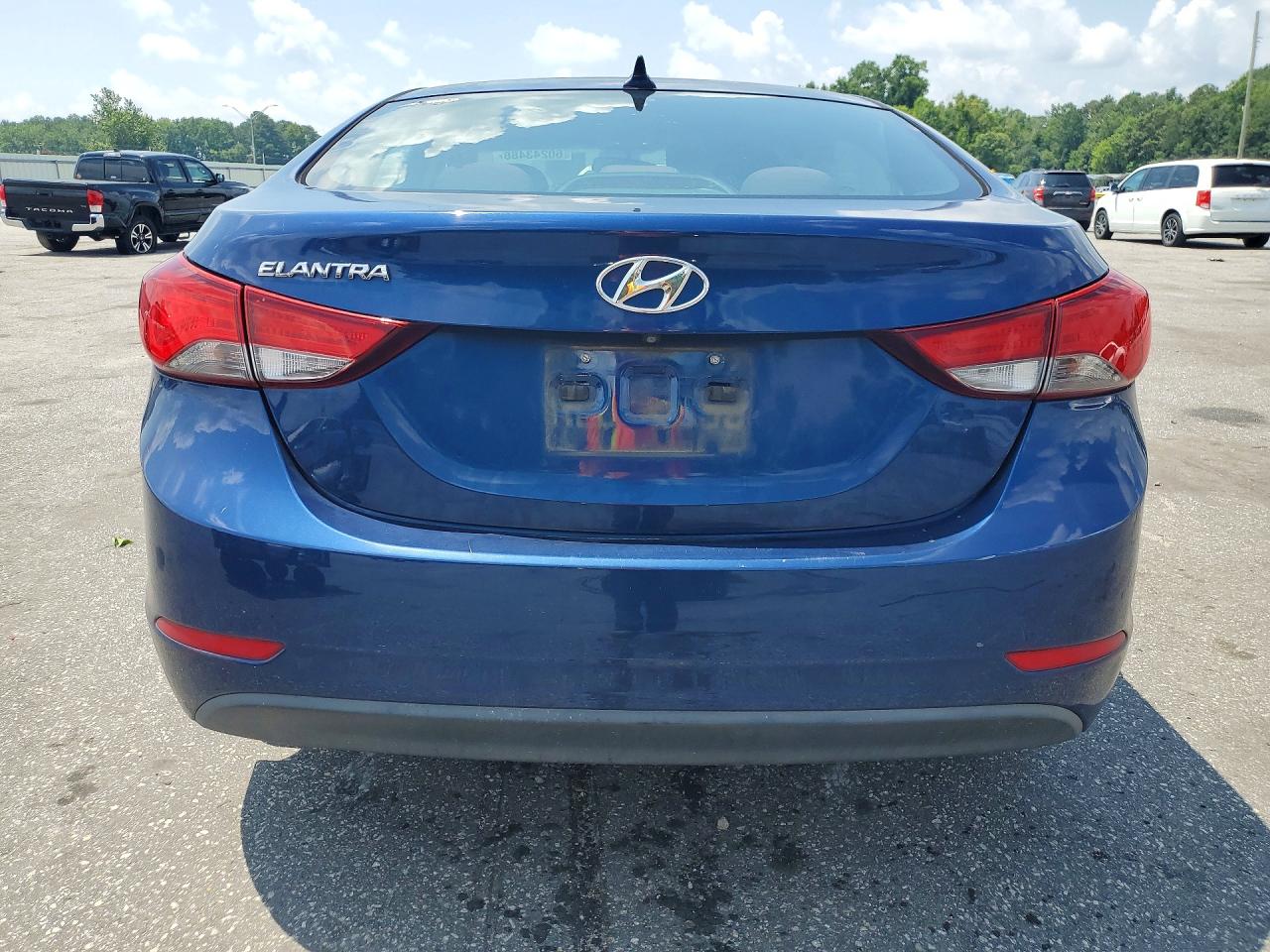 2015 Hyundai Elantra Se Blue vin: 5NPDH4AE5FH609205