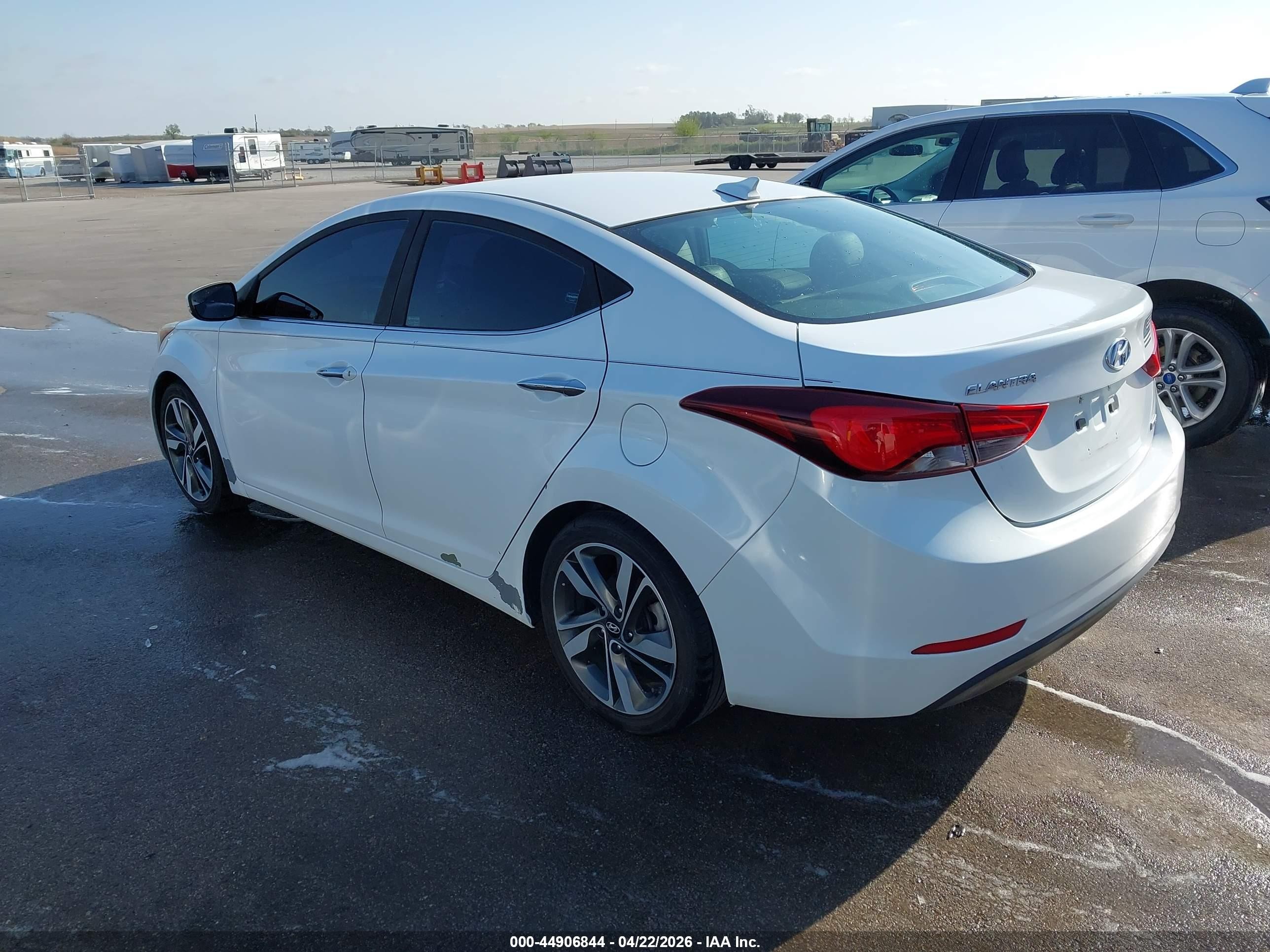 2015 Hyundai Elantra Limited White vin: 5NPDH4AE5FH612136