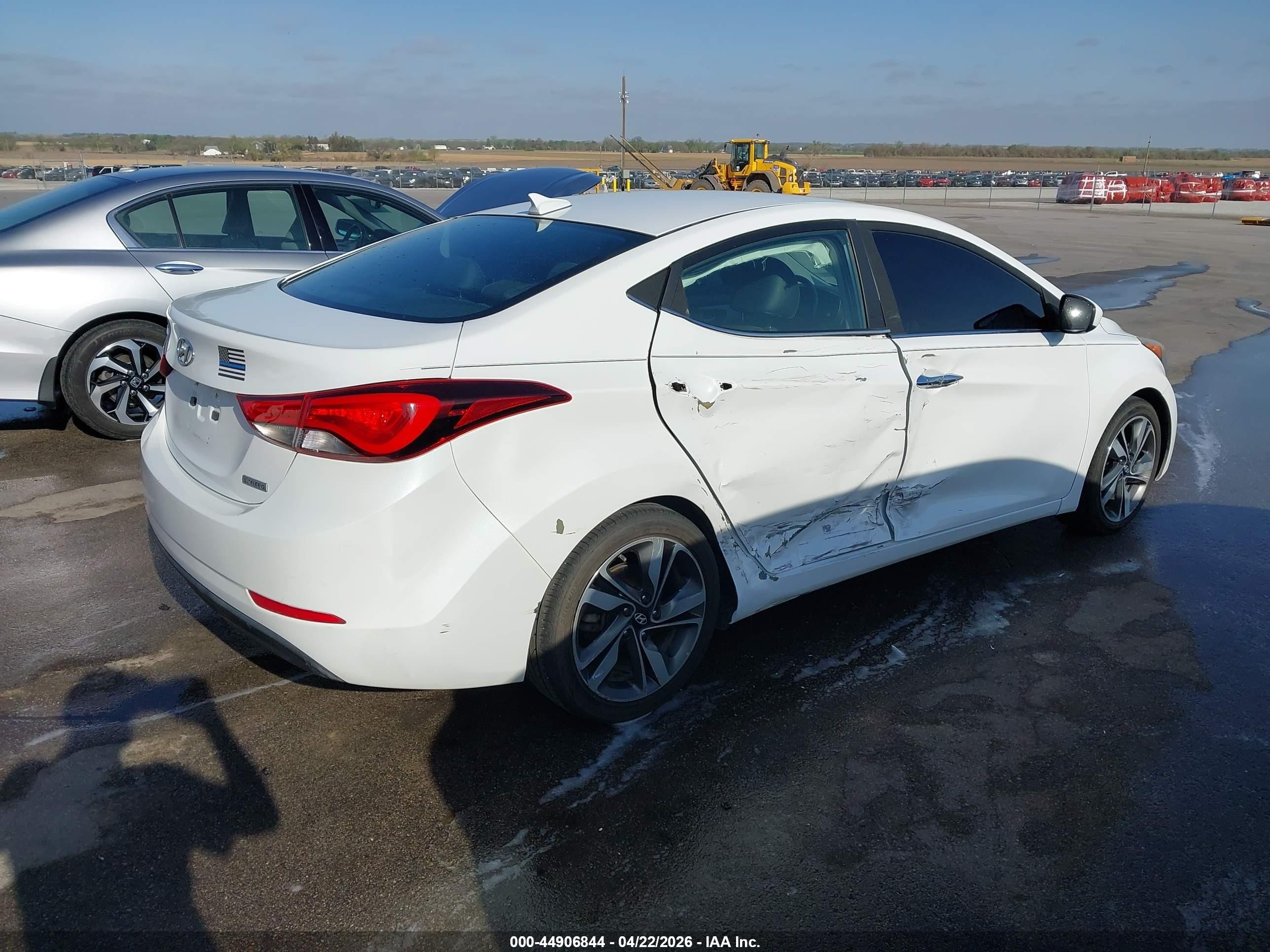 2015 Hyundai Elantra Limited White vin: 5NPDH4AE5FH612136