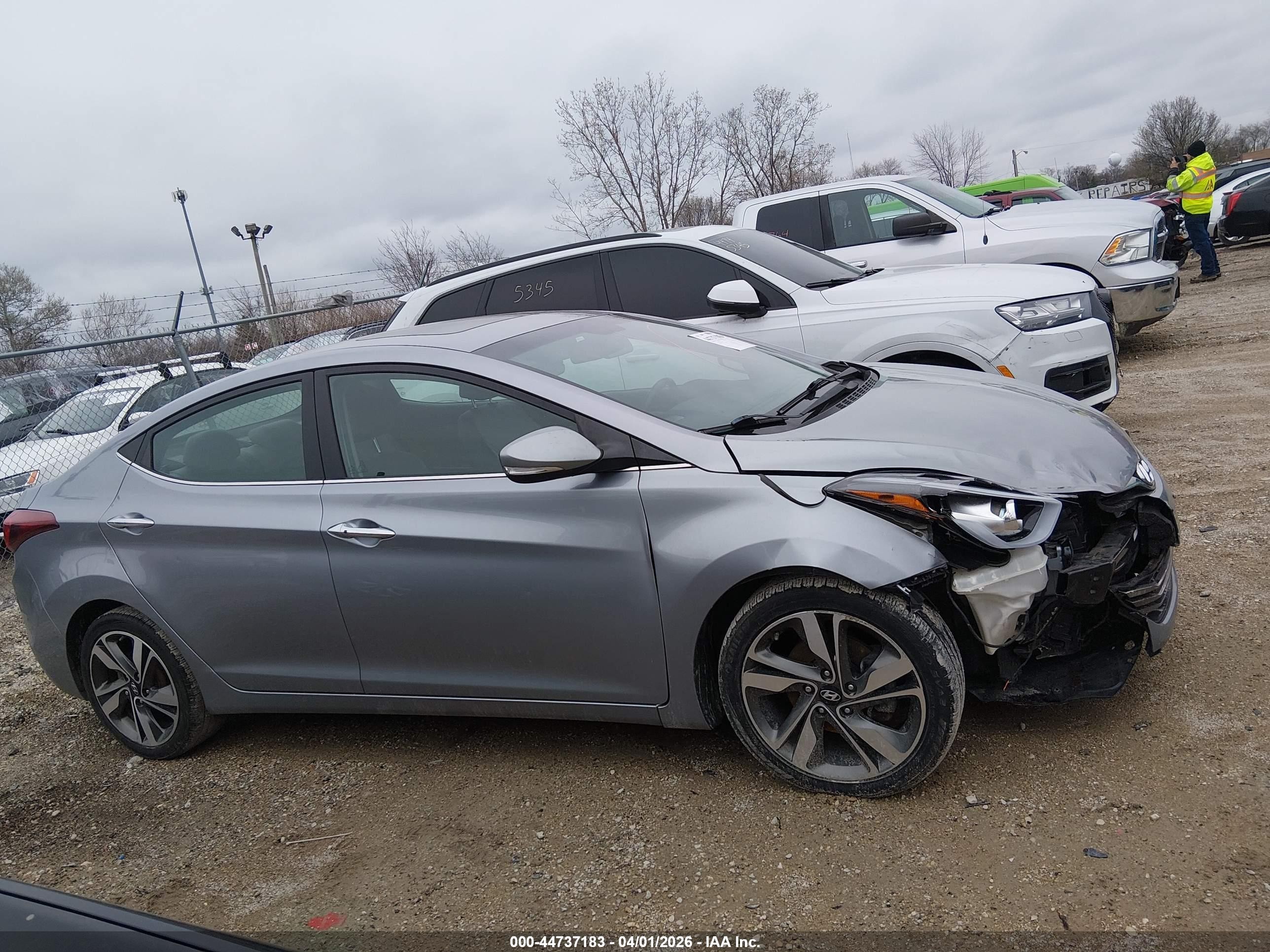 2015 Hyundai Elantra Limited Silver vin: 5NPDH4AE5FH616039