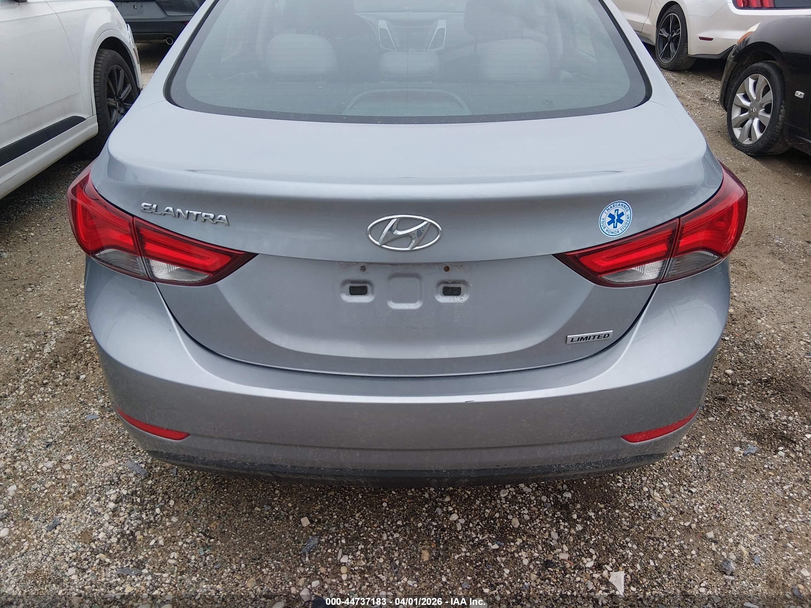 2015 Hyundai Elantra Limited Silver vin: 5NPDH4AE5FH616039