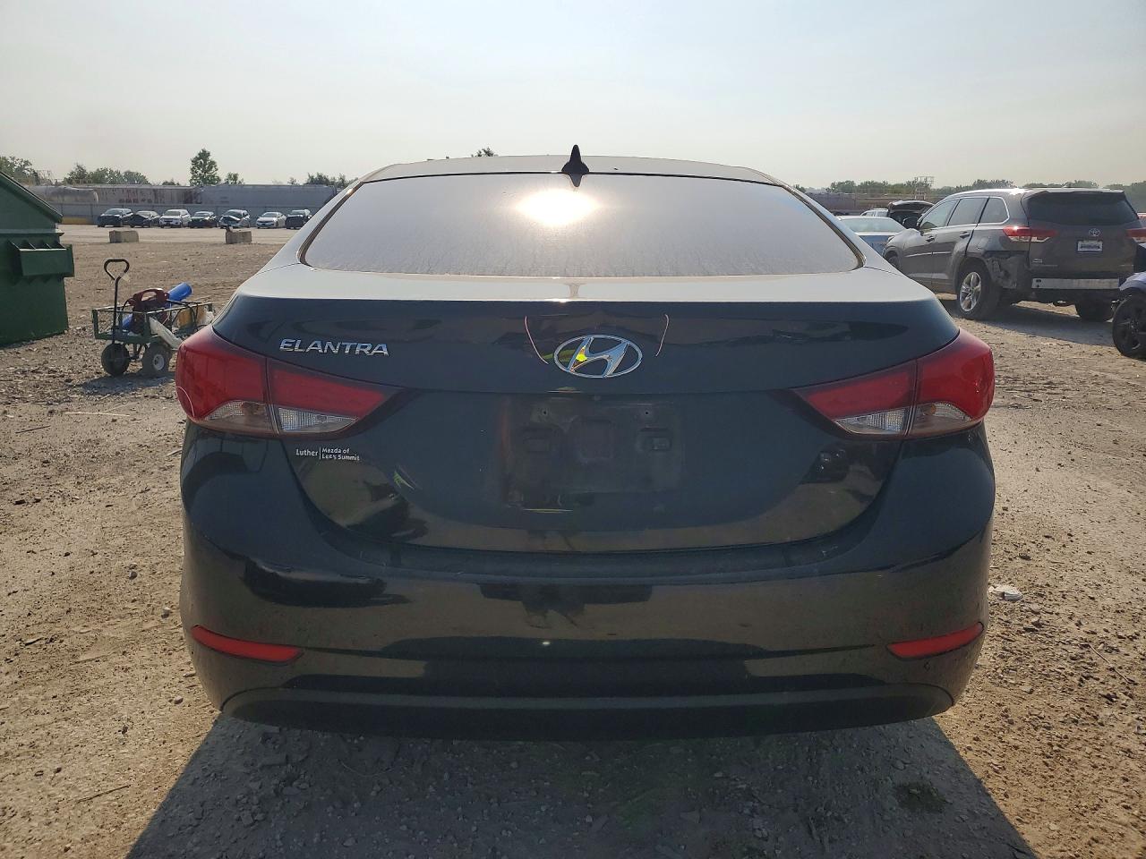 2015 Hyundai Elantra Se Черный vin: 5NPDH4AE5FH616610