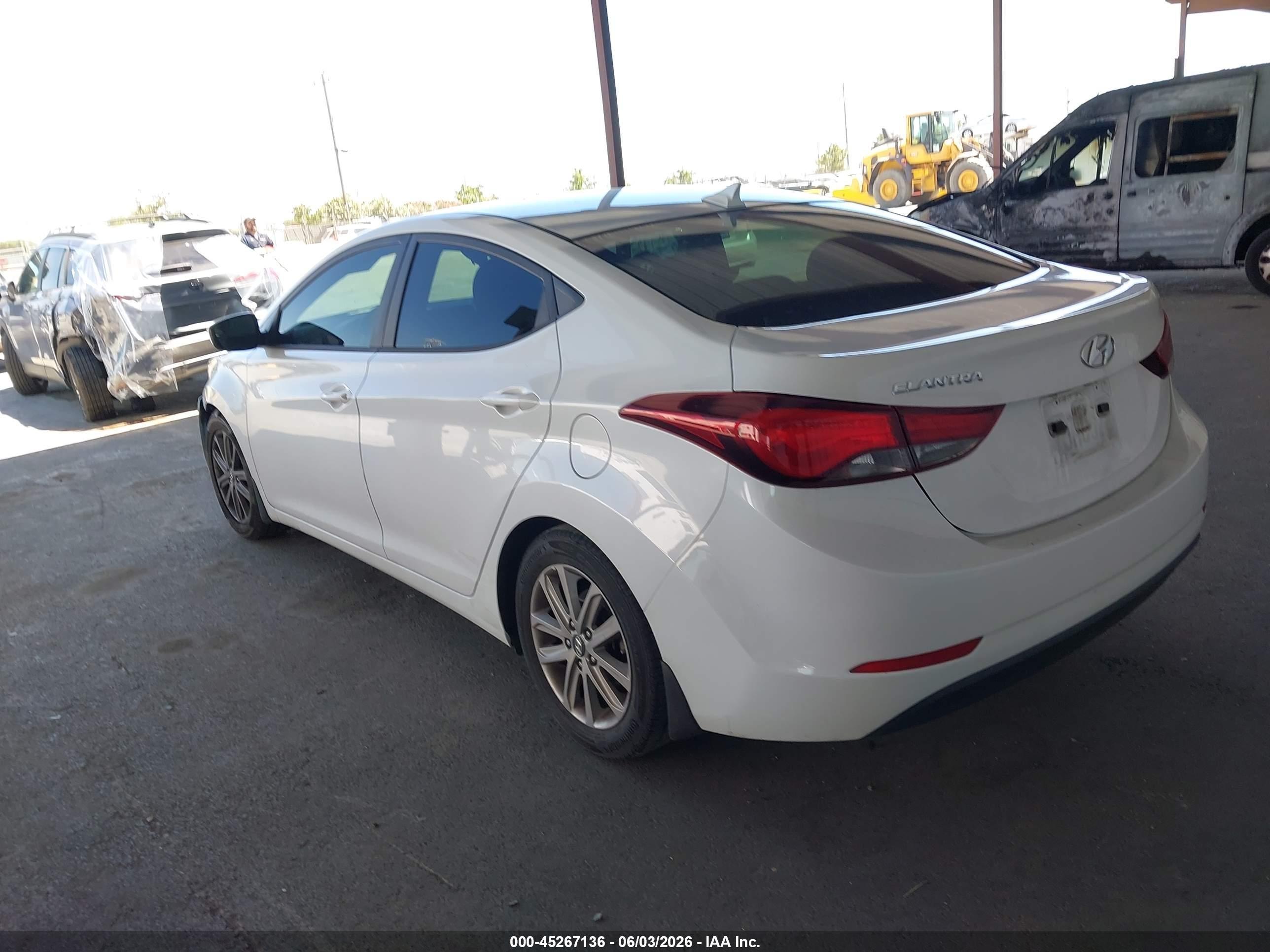 2015 Hyundai Elantra Se White vin: 5NPDH4AE5FH617580