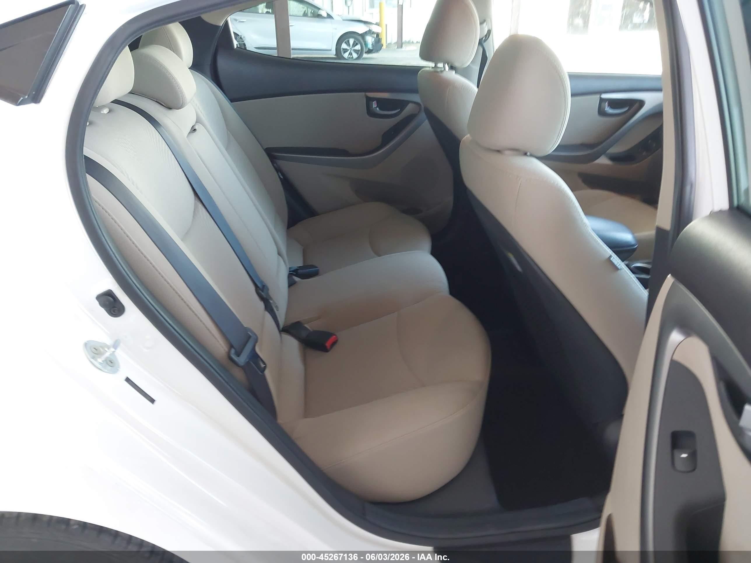 2015 Hyundai Elantra Se White vin: 5NPDH4AE5FH617580