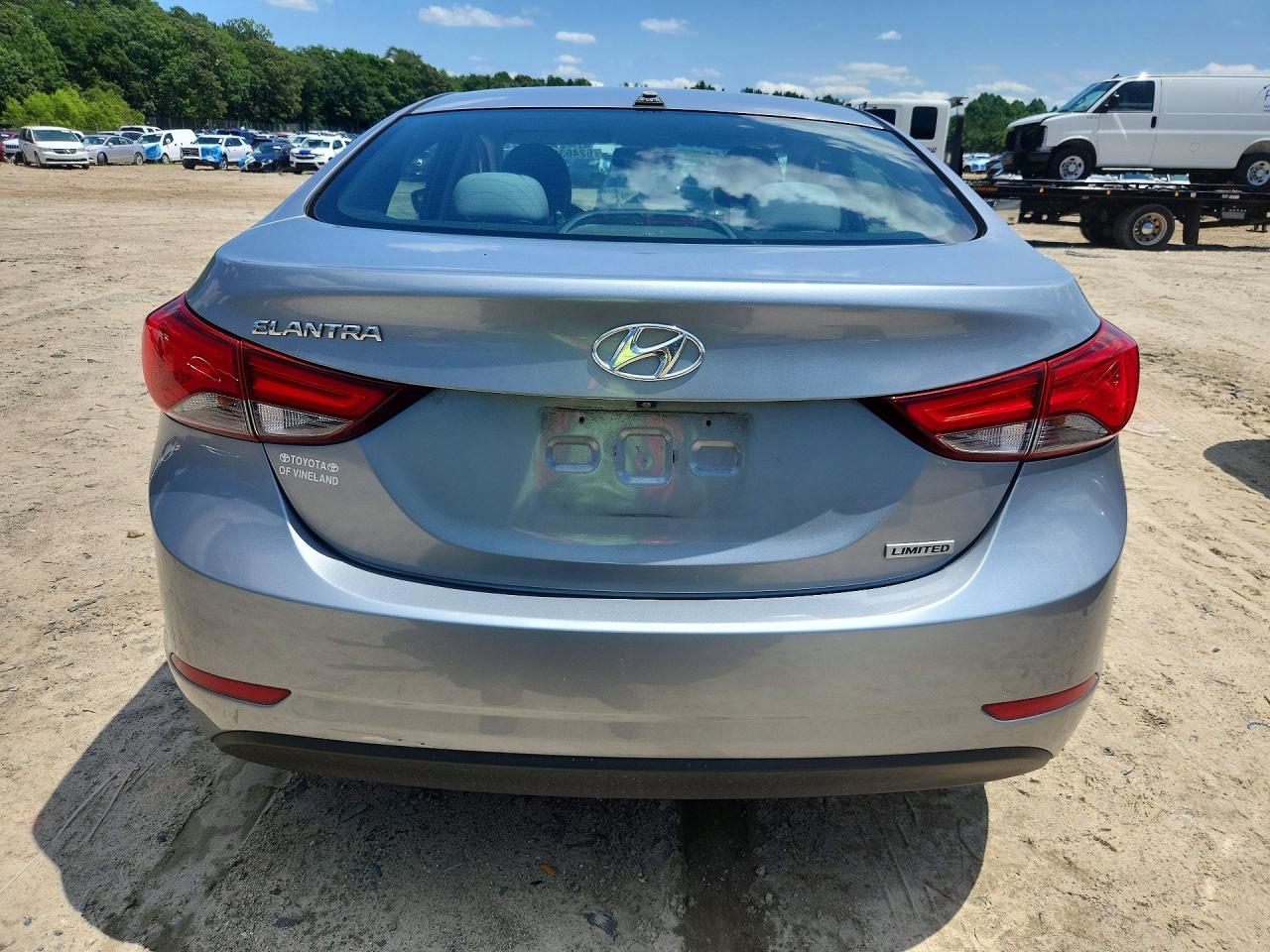 2015 Hyundai Elantra Limited Silver vin: 5NPDH4AE5FH619426