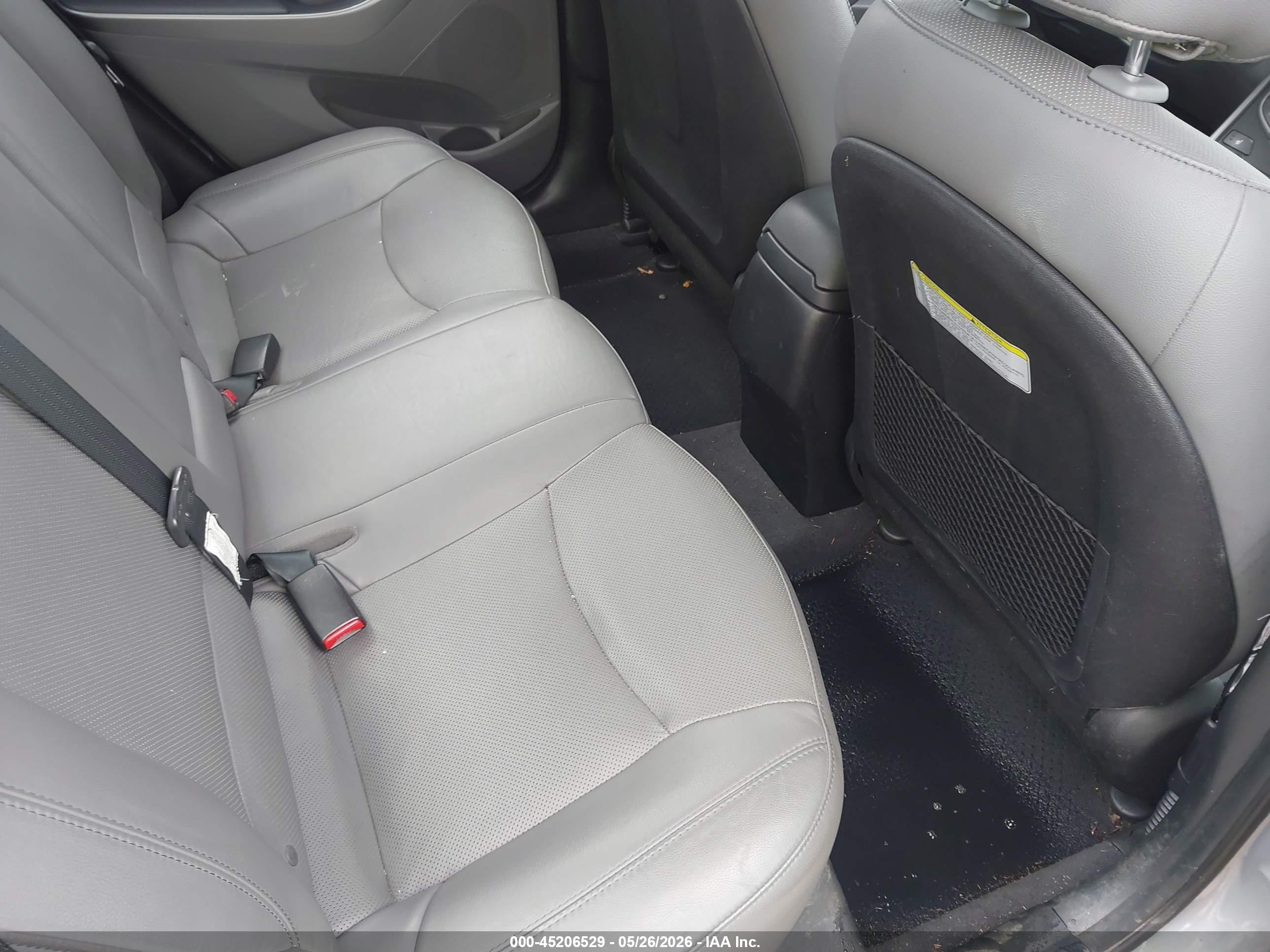 2015 Hyundai Elantra Limited Silver vin: 5NPDH4AE5FH626229
