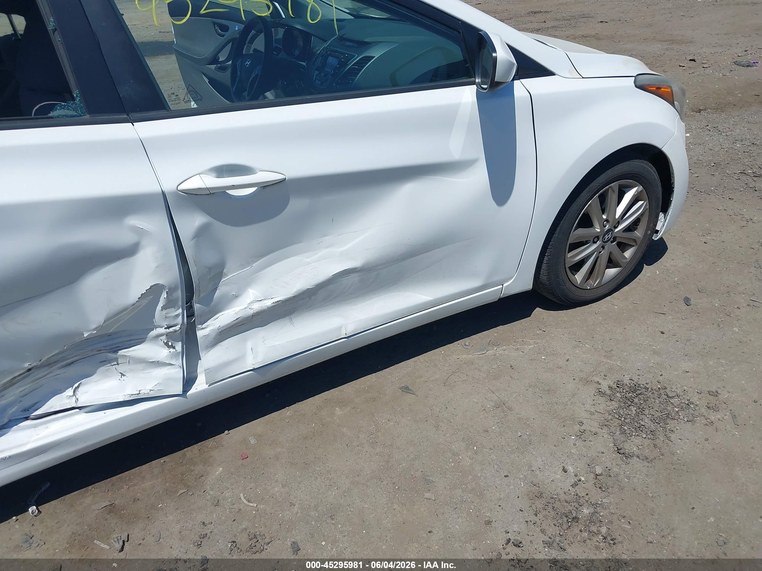 2015 Hyundai Elantra Se White vin: 5NPDH4AE5FH629728