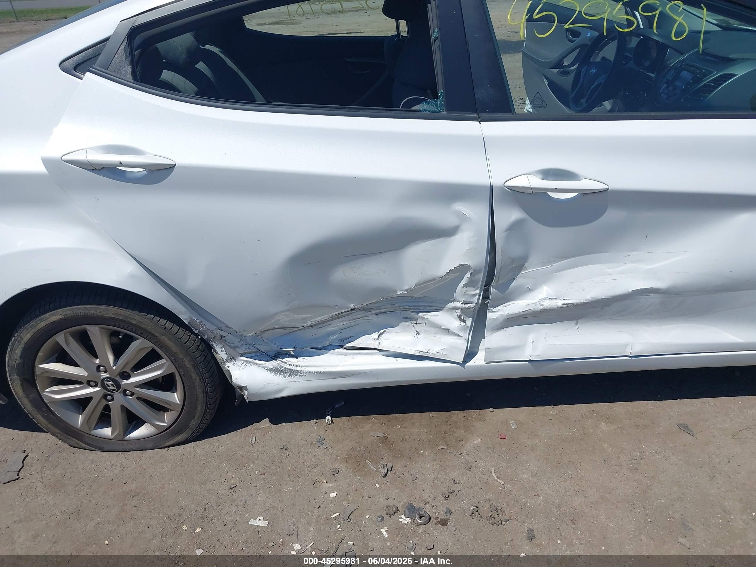 2015 Hyundai Elantra Se White vin: 5NPDH4AE5FH629728