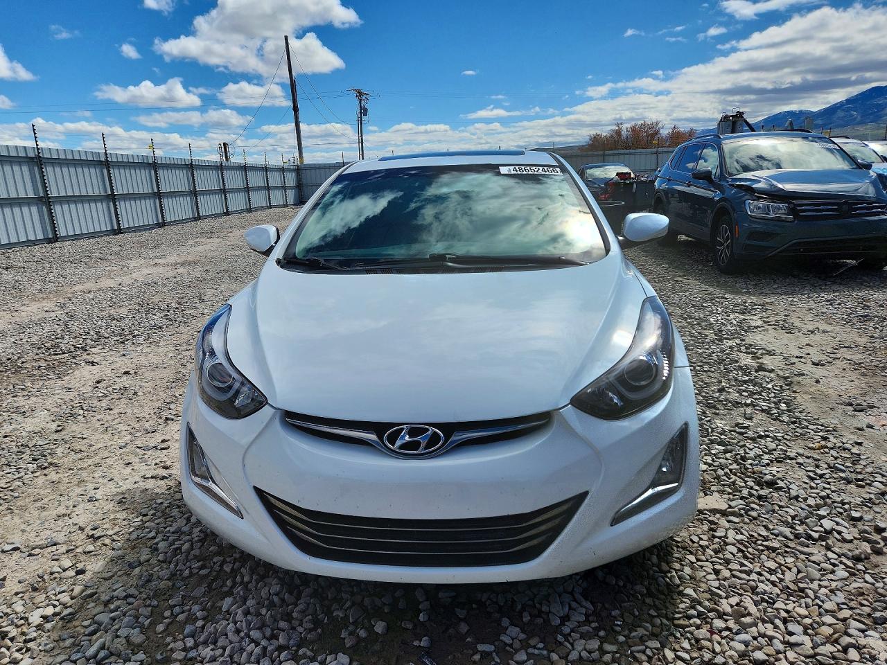 2015 Hyundai Elantra White vin: 5NPDH4AE5FH631480