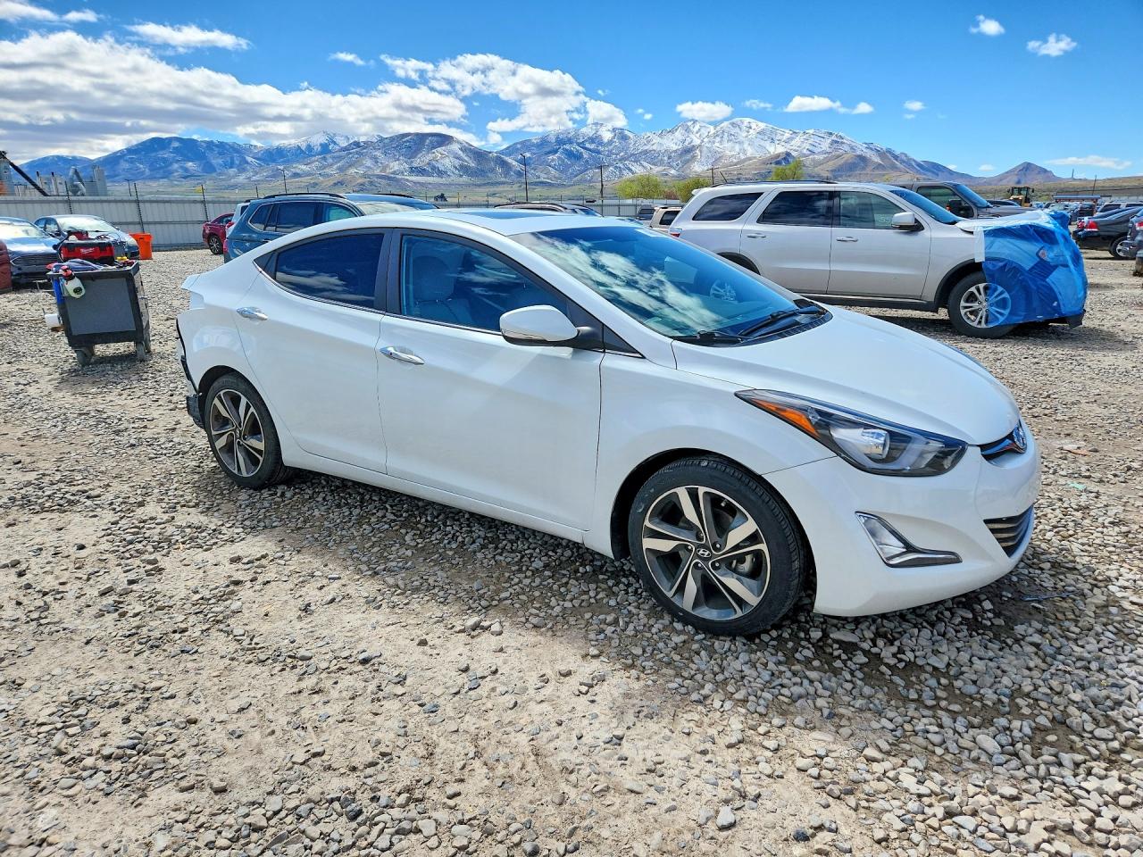 2015 Hyundai Elantra White vin: 5NPDH4AE5FH631480