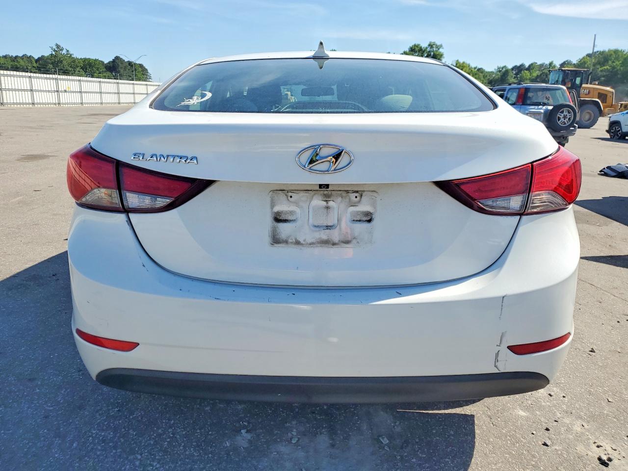 2015 Hyundai Elantra White vin: 5NPDH4AE5FH634475