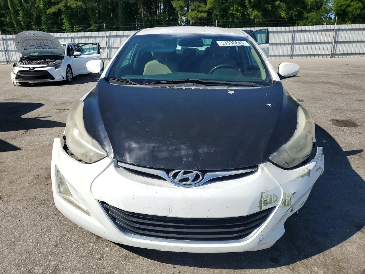 2015 Hyundai Elantra White vin: 5NPDH4AE5FH634475