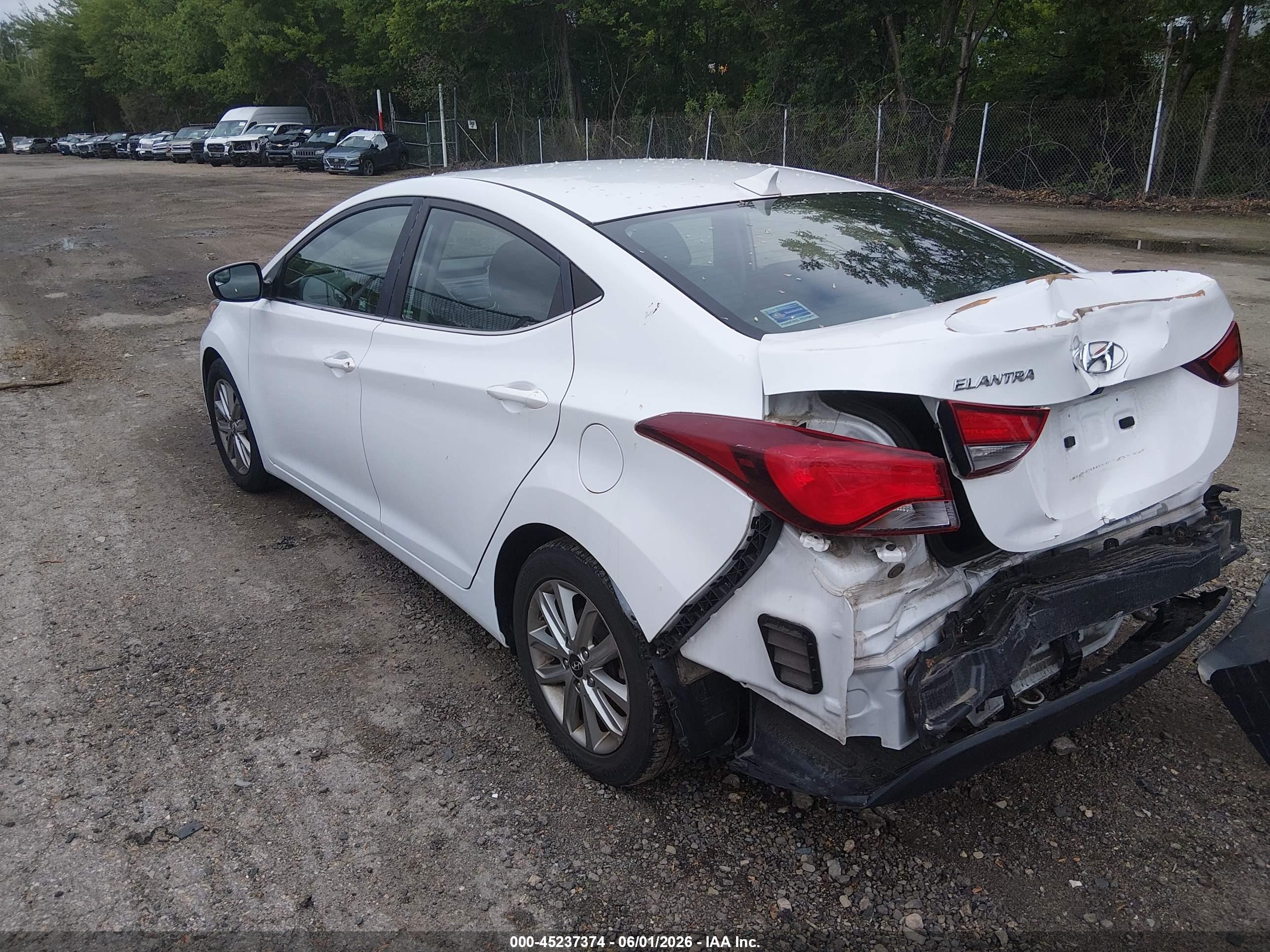 2015 Hyundai Elantra Se White vin: 5NPDH4AE5FH649011