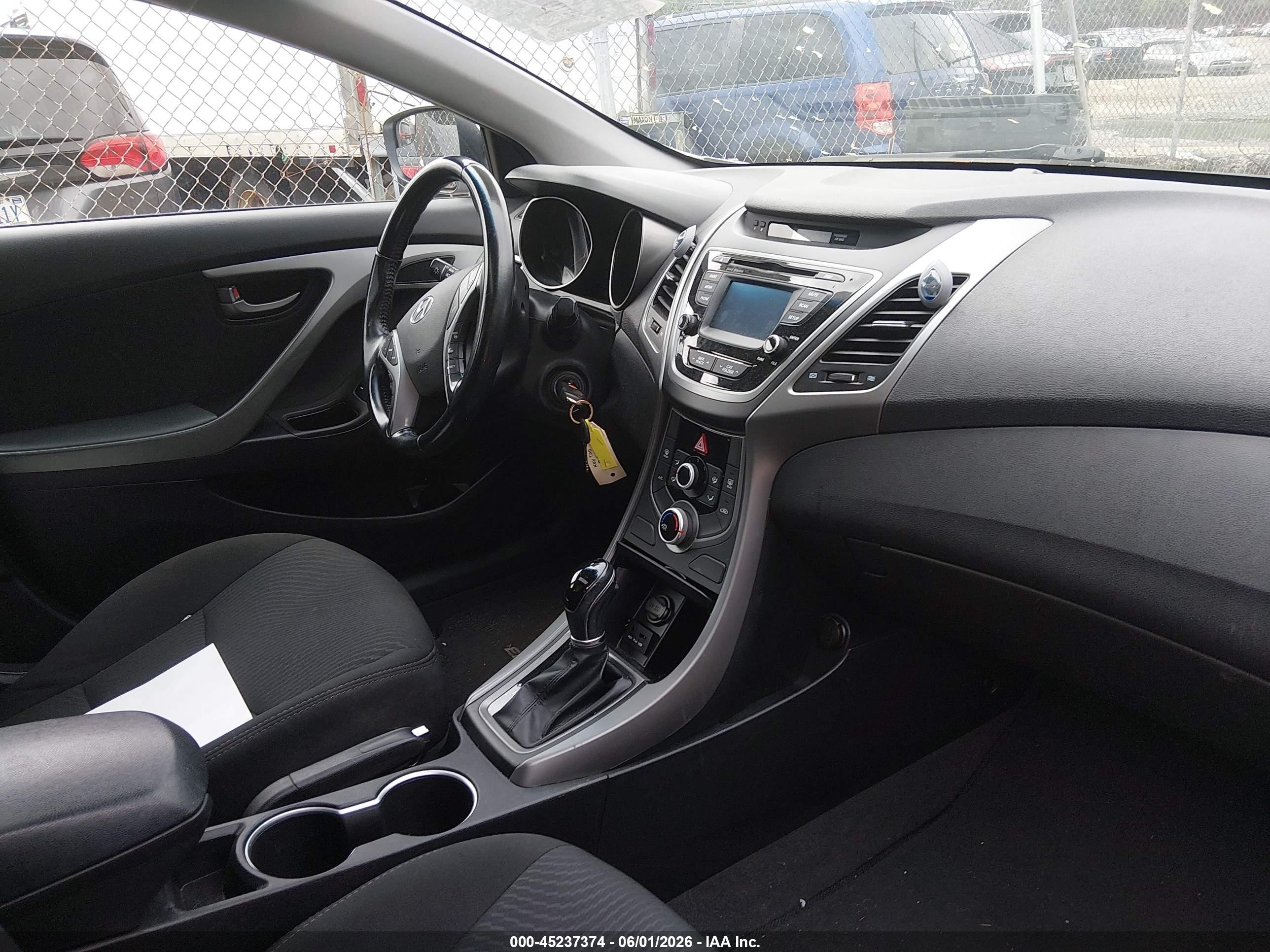 2015 Hyundai Elantra Se White vin: 5NPDH4AE5FH649011