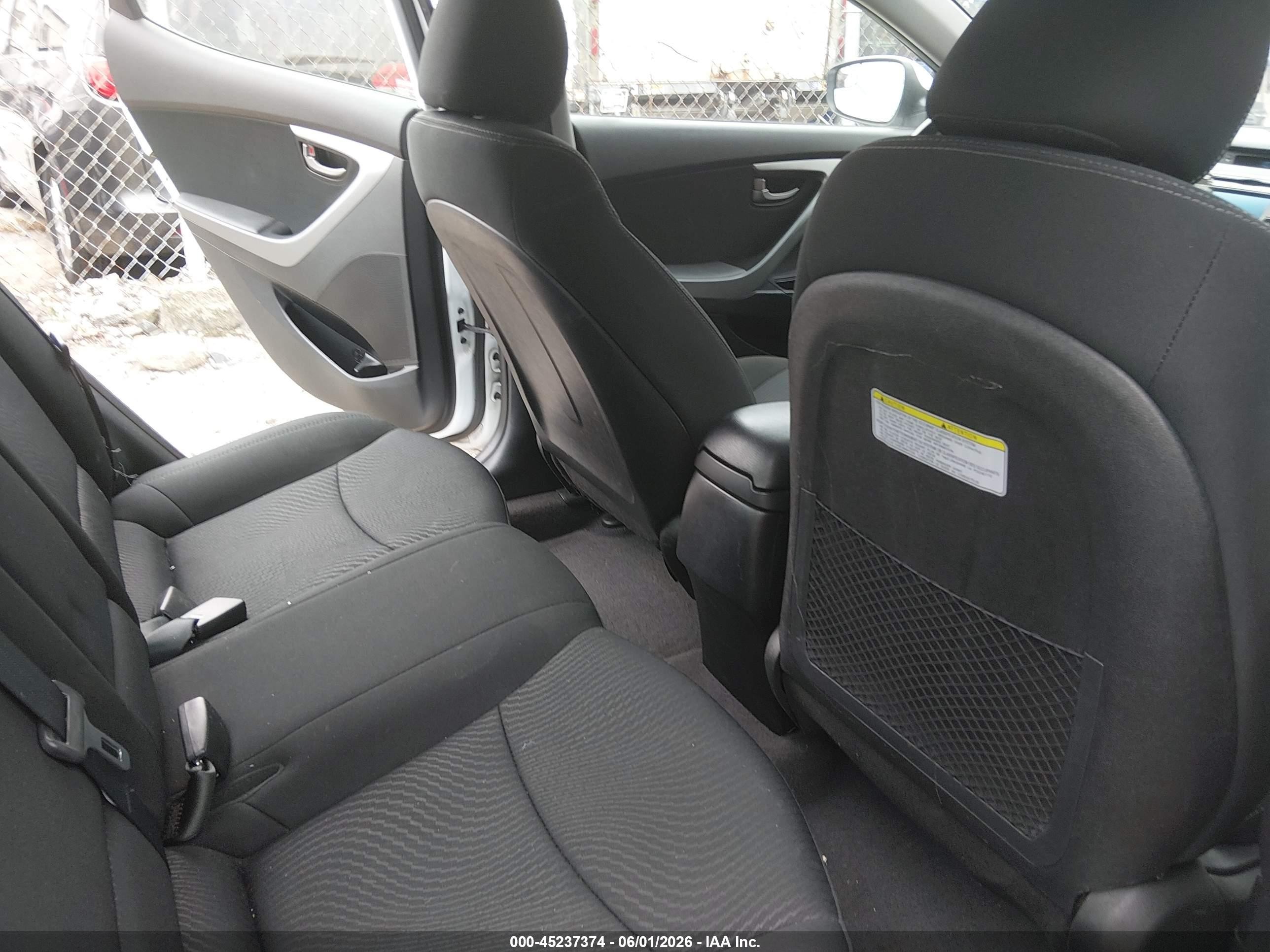 2015 Hyundai Elantra Se White vin: 5NPDH4AE5FH649011