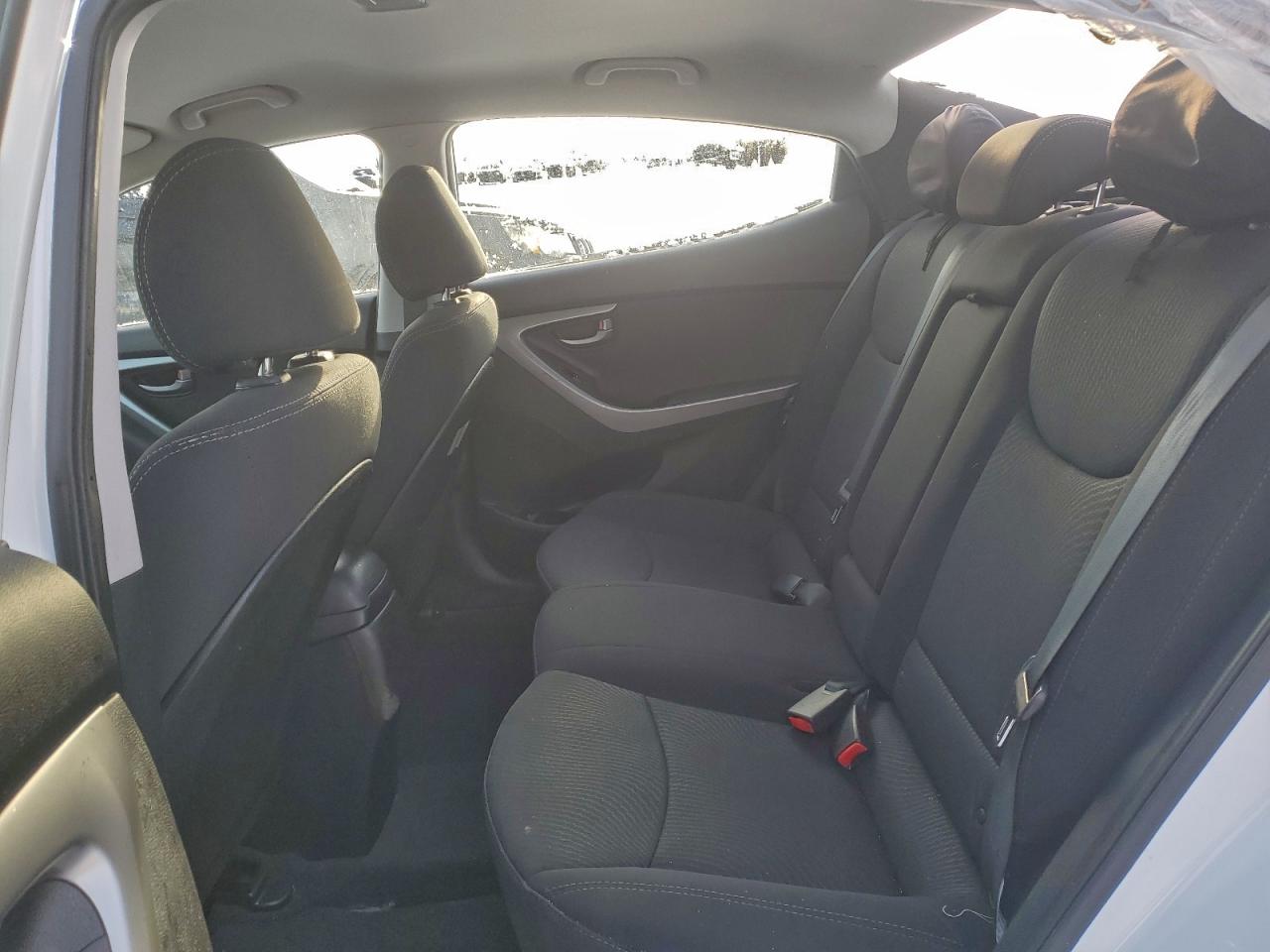 2015 Hyundai Elantra Se White vin: 5NPDH4AE5FH651521