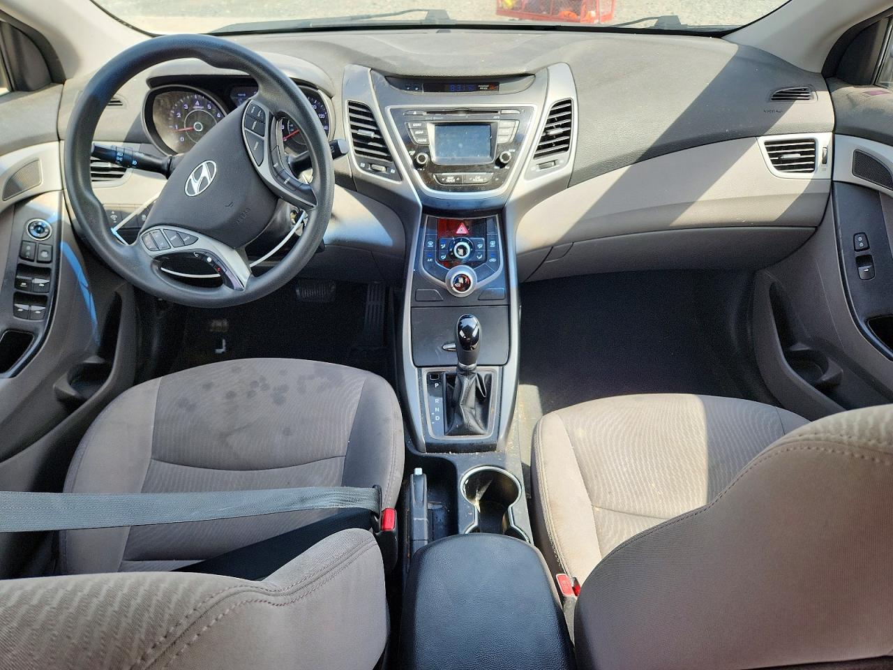 2016 Hyundai Elantra Se White vin: 5NPDH4AE5GH656042