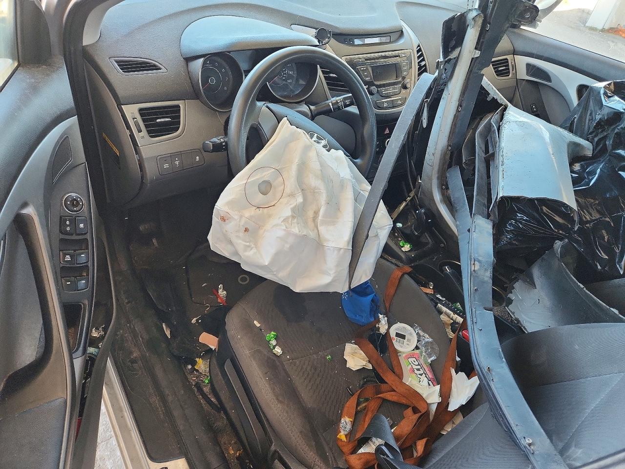 2016 Hyundai Elantra Se Серебряный vin: 5NPDH4AE5GH719530