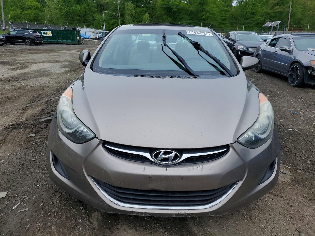 2011 Hyundai Elantra Gold vin: 5NPDH4AE6BH007200