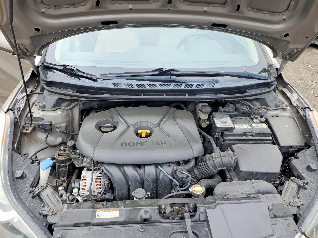 2011 Hyundai Elantra Gold vin: 5NPDH4AE6BH007200