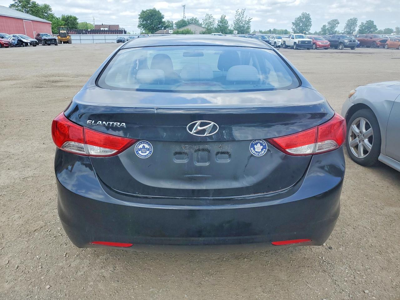 2011 Hyundai Elantra Gls Black vin: 5NPDH4AE6BH042237