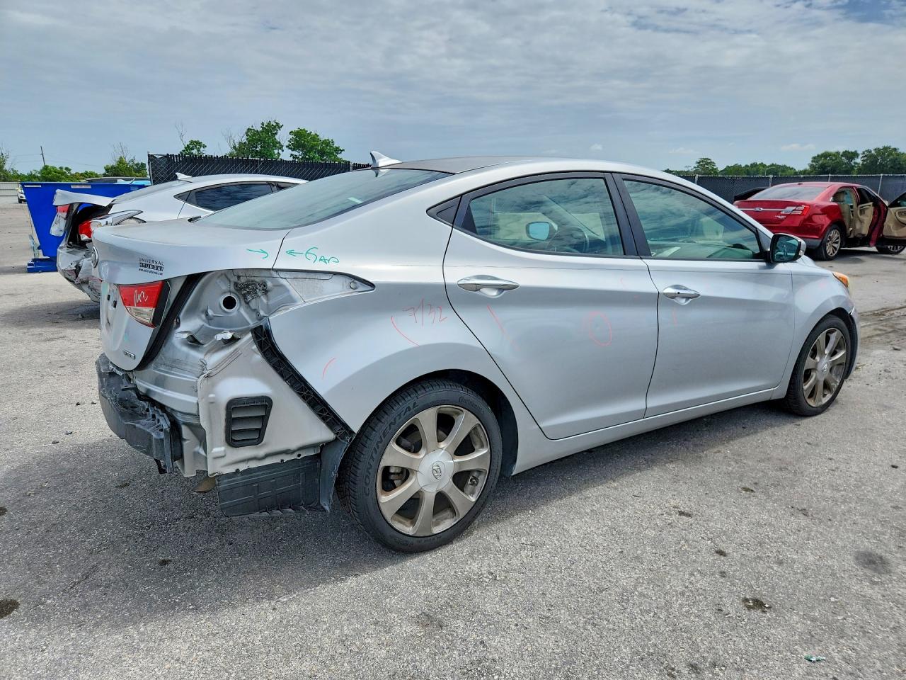 2011 Hyundai Elantra Limited Silver vin: 5NPDH4AE6BH075478