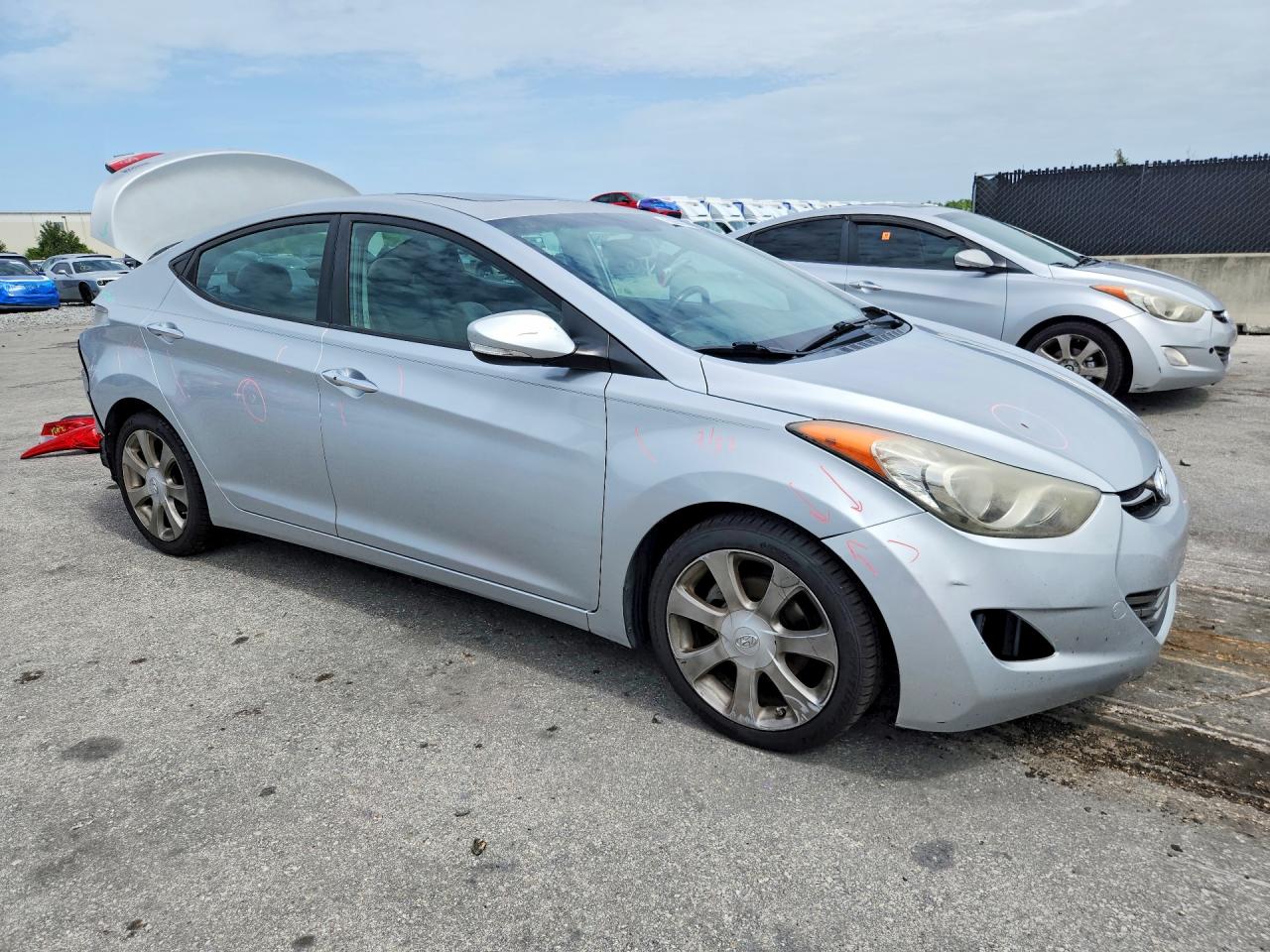 2011 Hyundai Elantra Limited Silver vin: 5NPDH4AE6BH075478