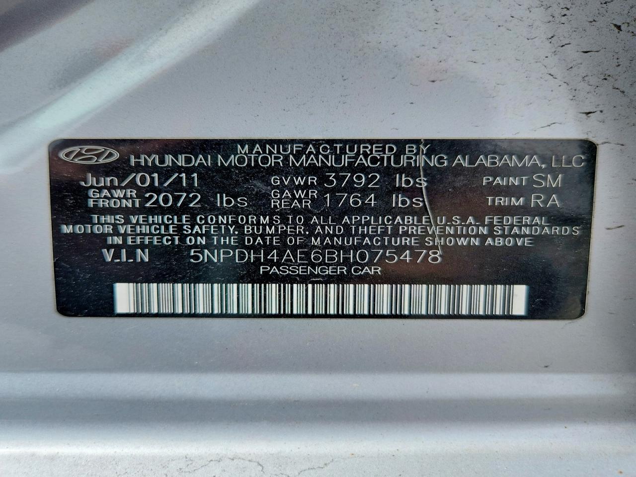 2011 Hyundai Elantra Limited Silver vin: 5NPDH4AE6BH075478