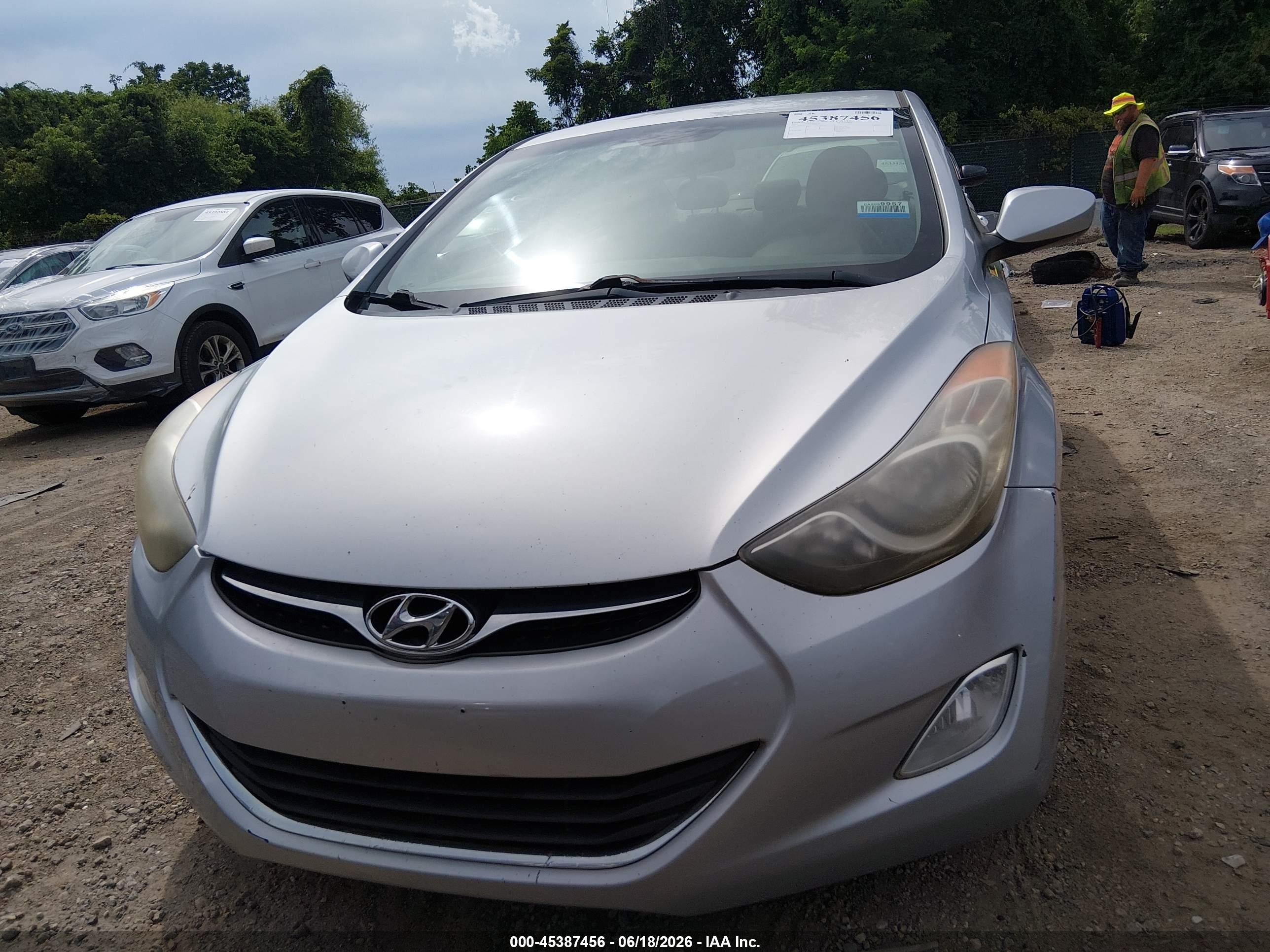 2012 Hyundai Elantra Gls Silver vin: 5NPDH4AE6CH064627