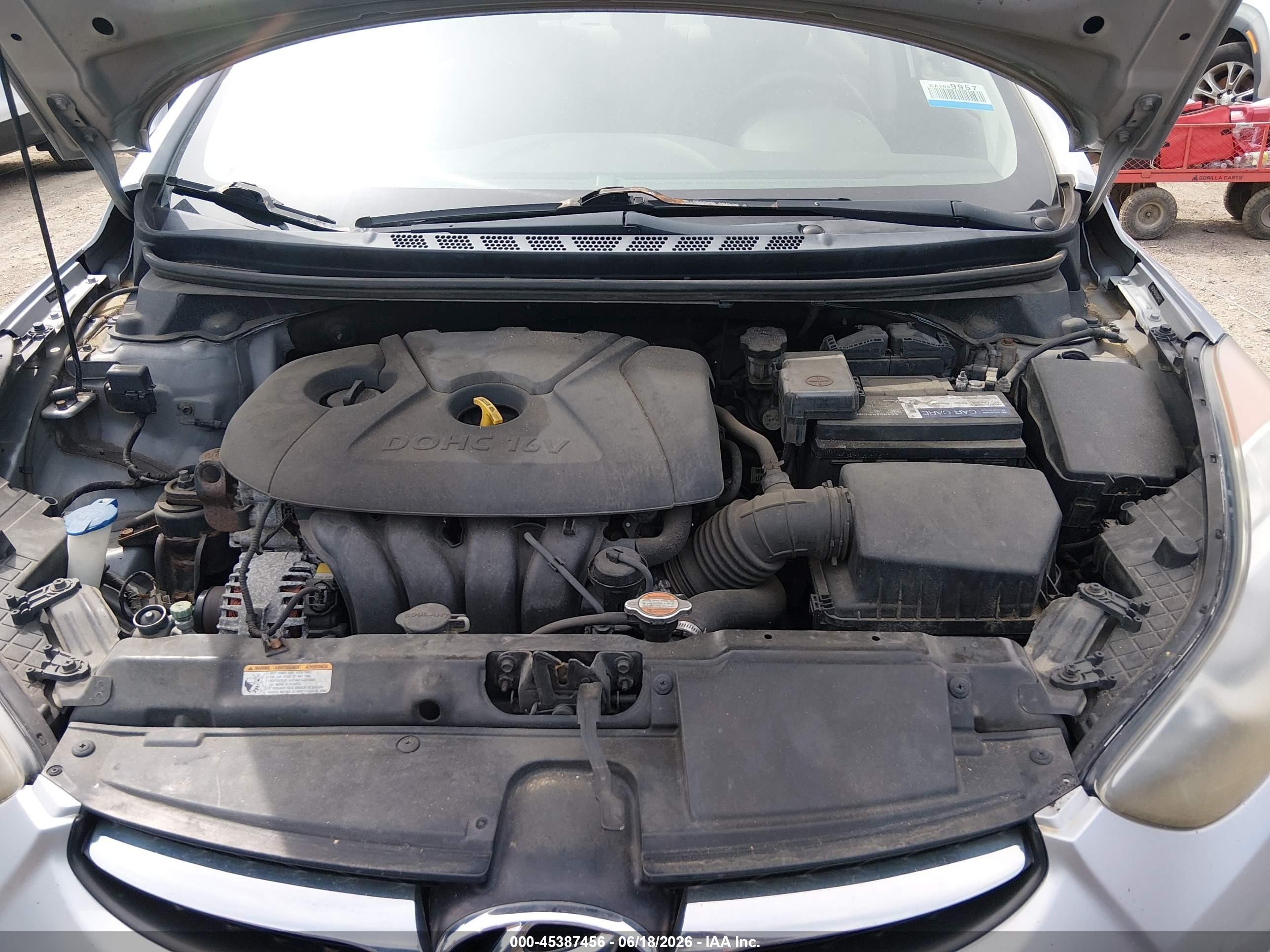 2012 Hyundai Elantra Gls Silver vin: 5NPDH4AE6CH064627