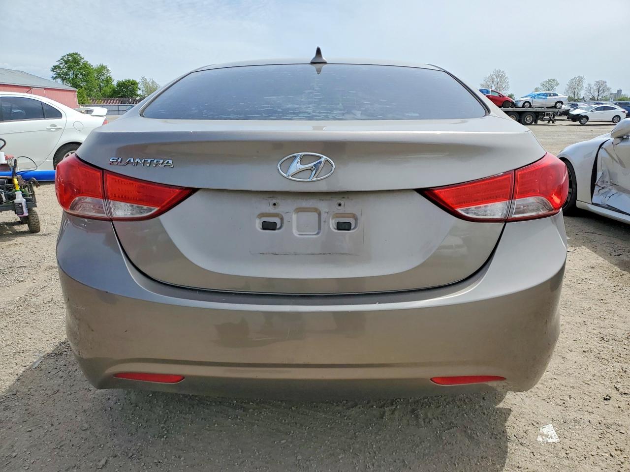 2012 Hyundai Elantra Gls Tan vin: 5NPDH4AE6CH087552